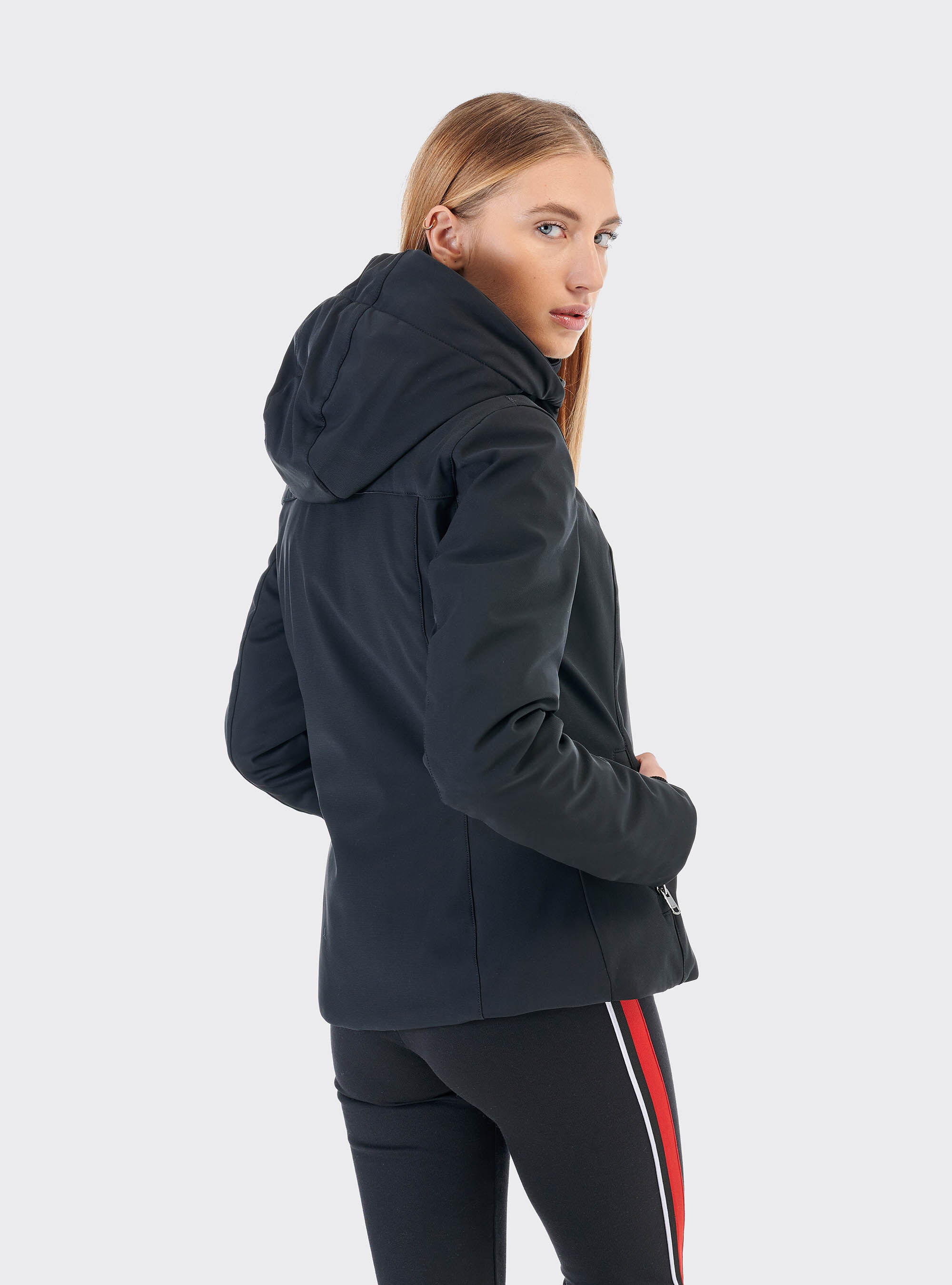 Veste en tissu technique avec capuche, C101 BLACK