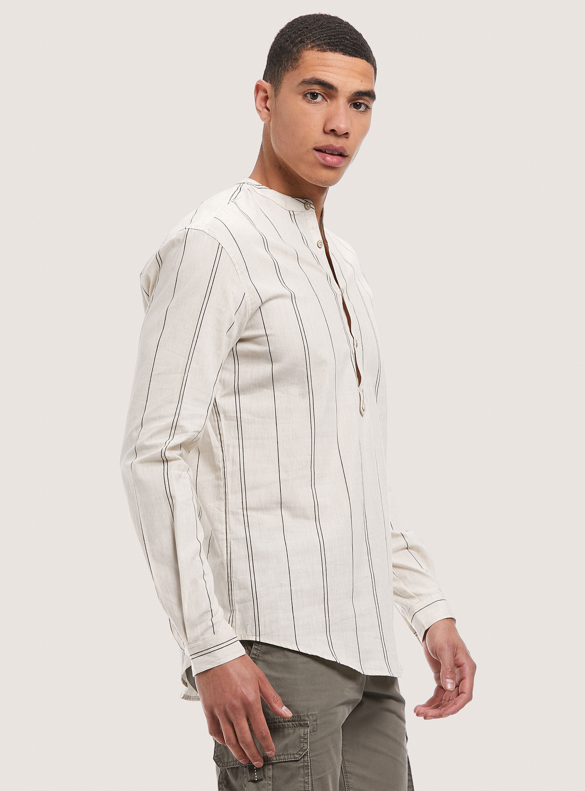Chemise &agrave; rayures en lin m&eacute;lang&eacute;, C101 BLACK/C099 WHITE