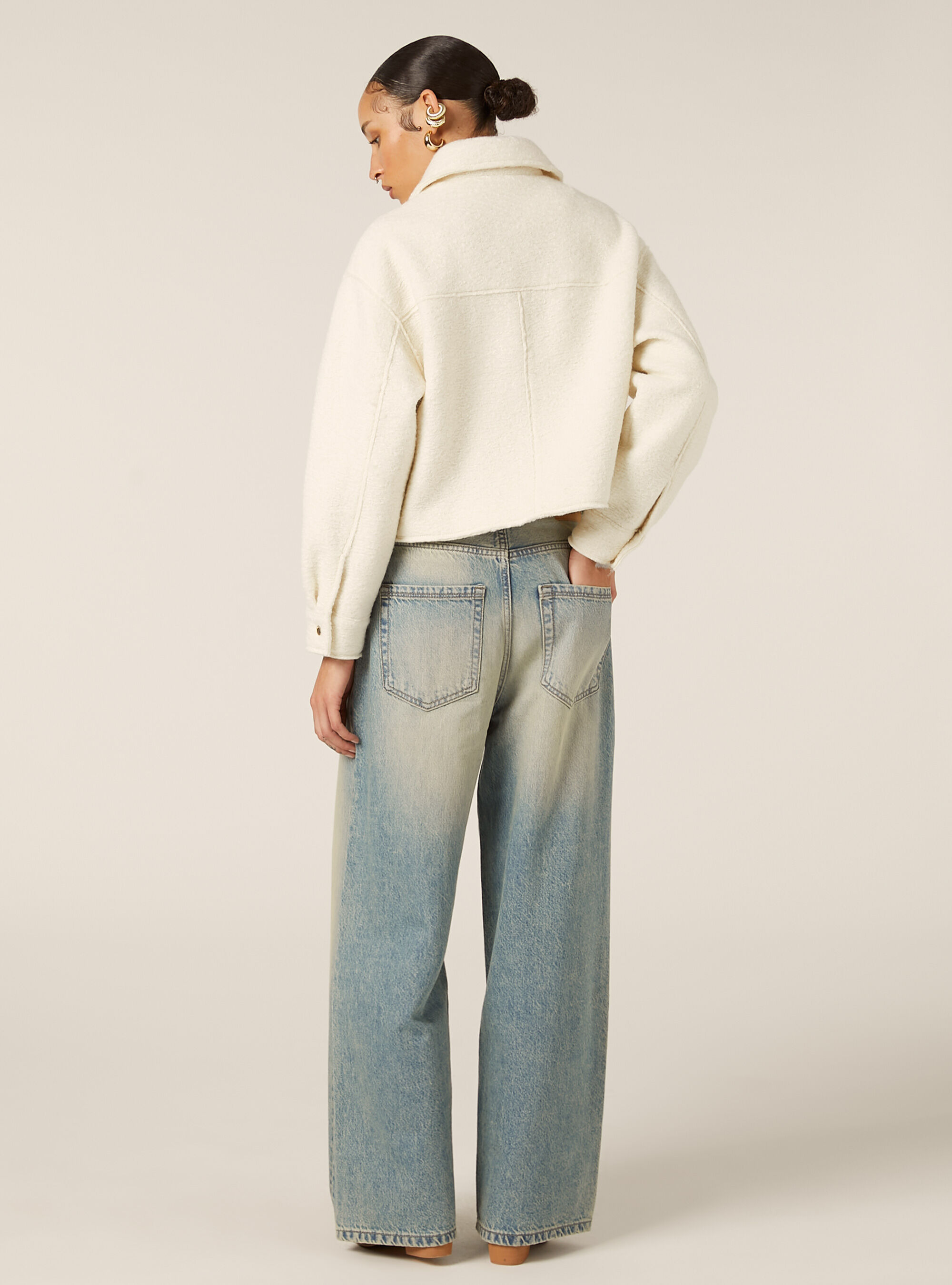 Giacca in boucl&eacute; con tasconi, WH2 WHITE