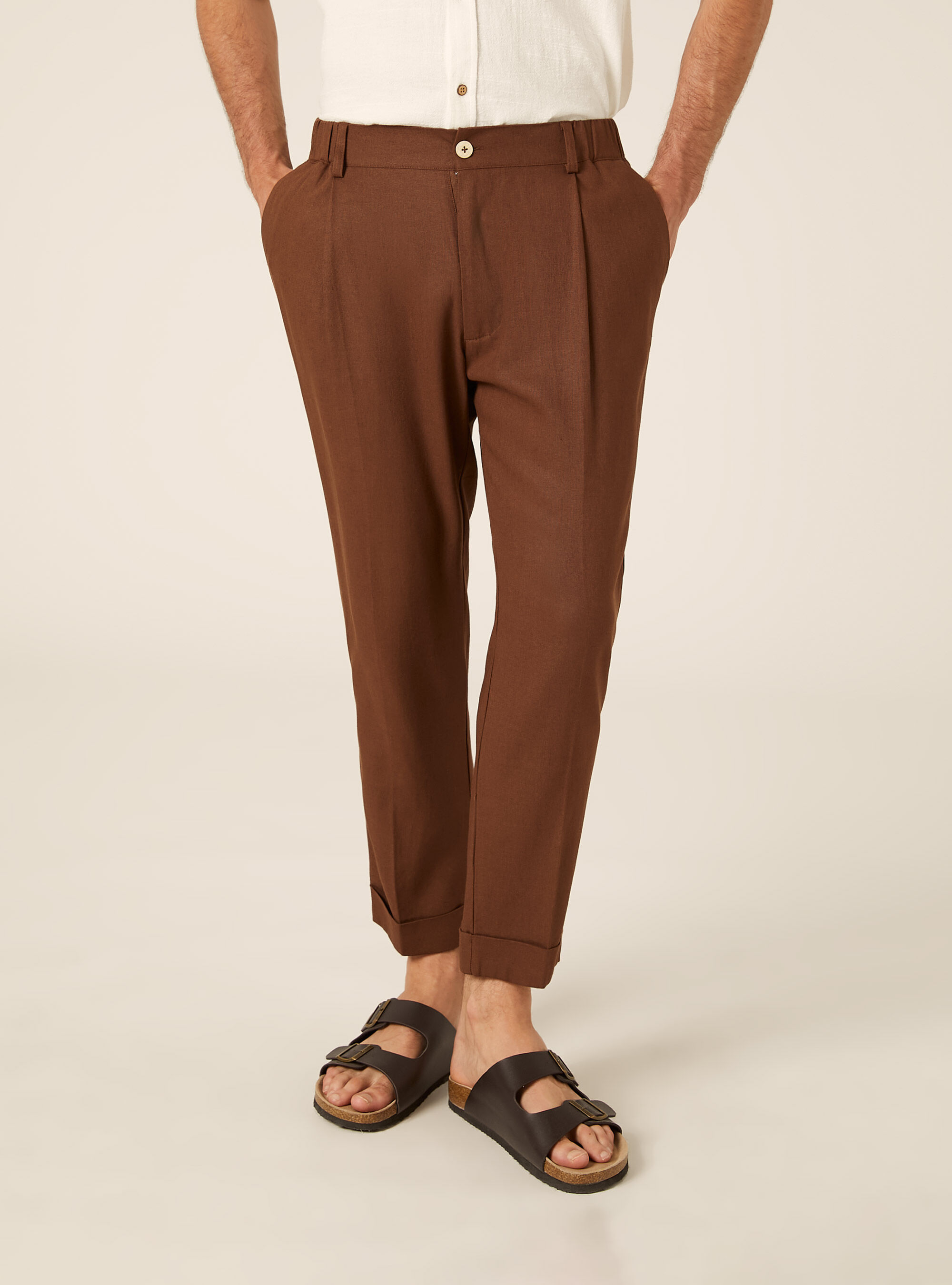 Pantaloni una pince misto lino