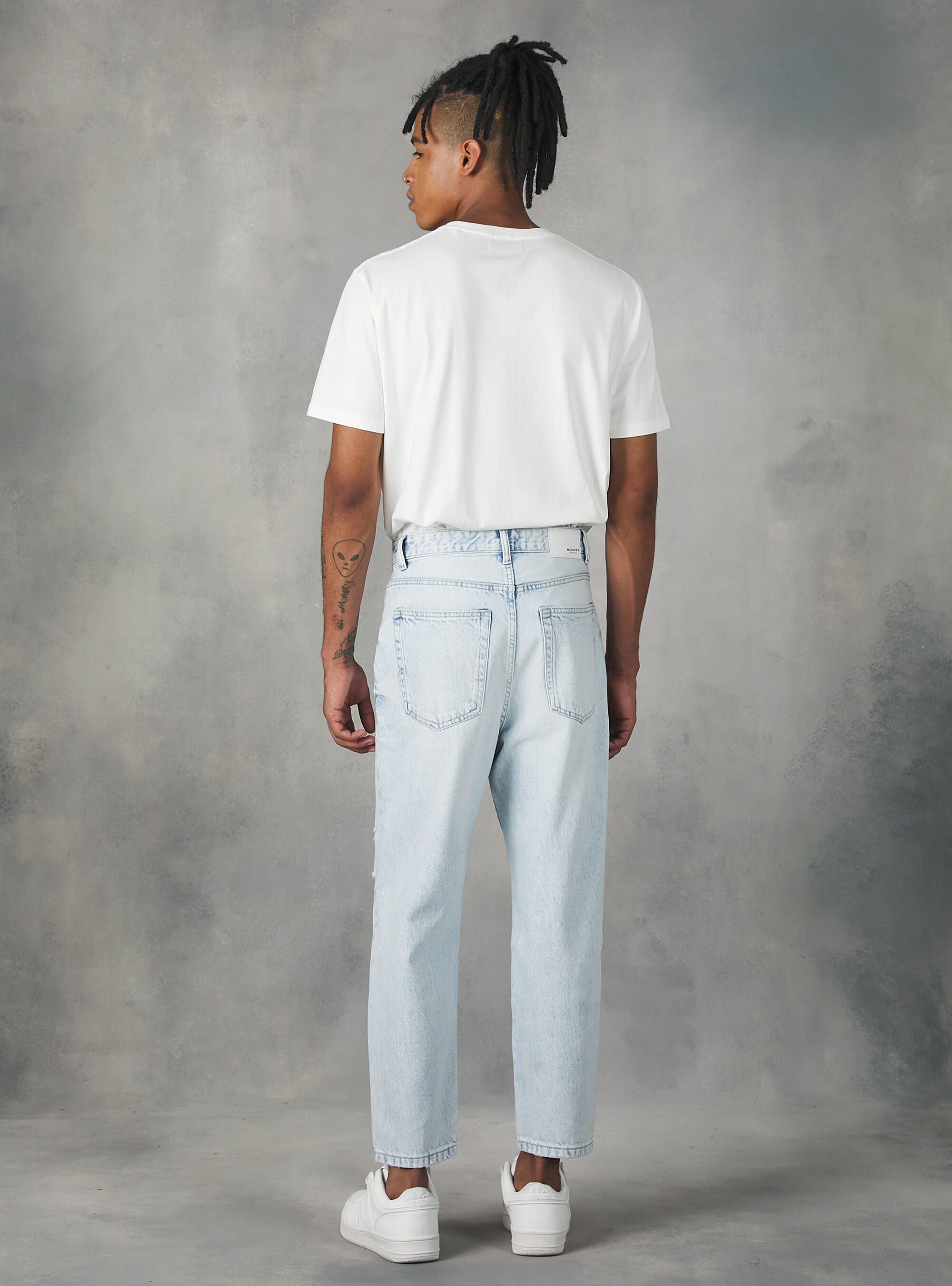 Jeans amples avec d&eacute;chirures, D007 LIGHT AZURE