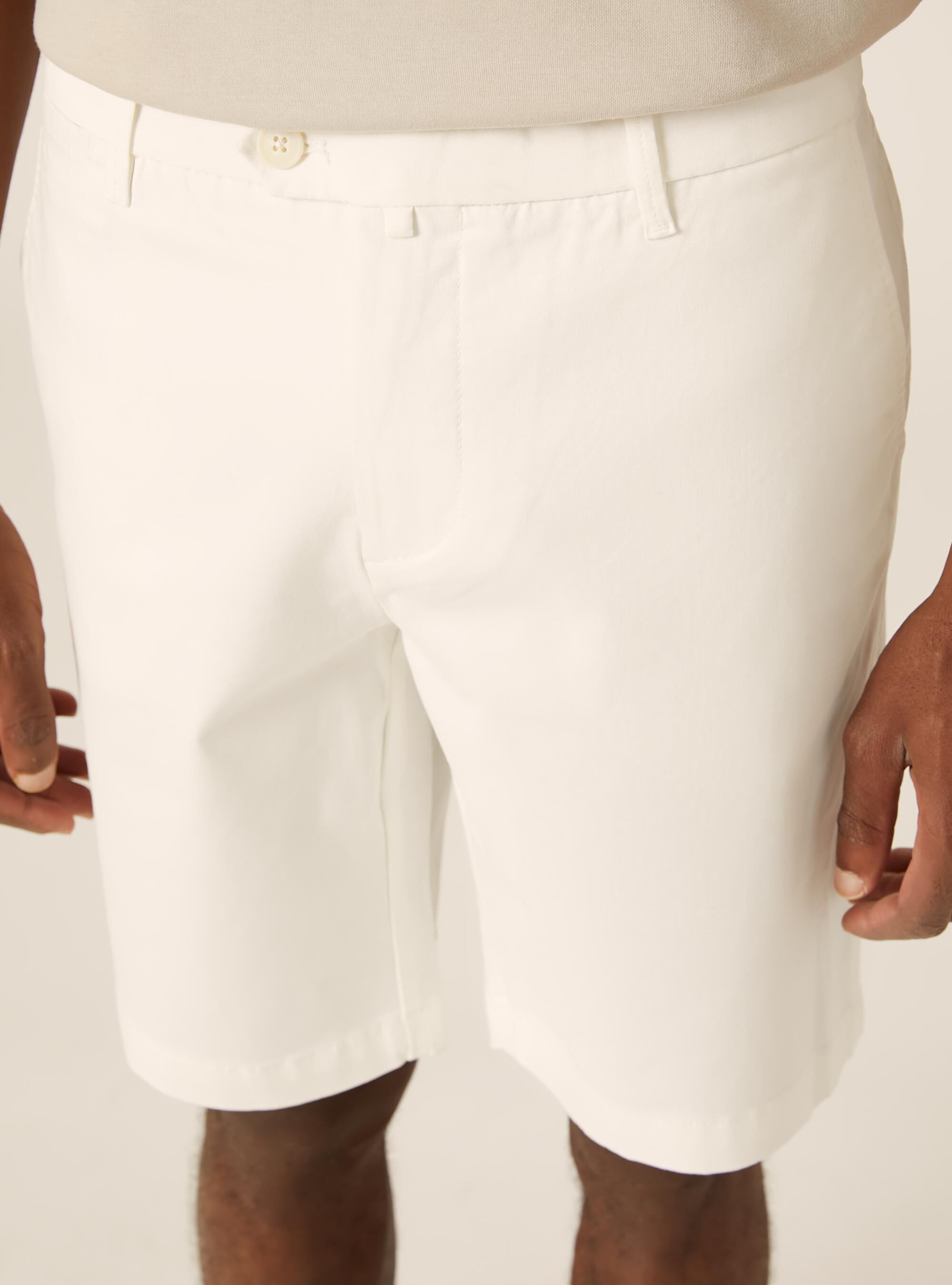 Bermuda in twill elasticizzato basico, WH1 OFF WHITE