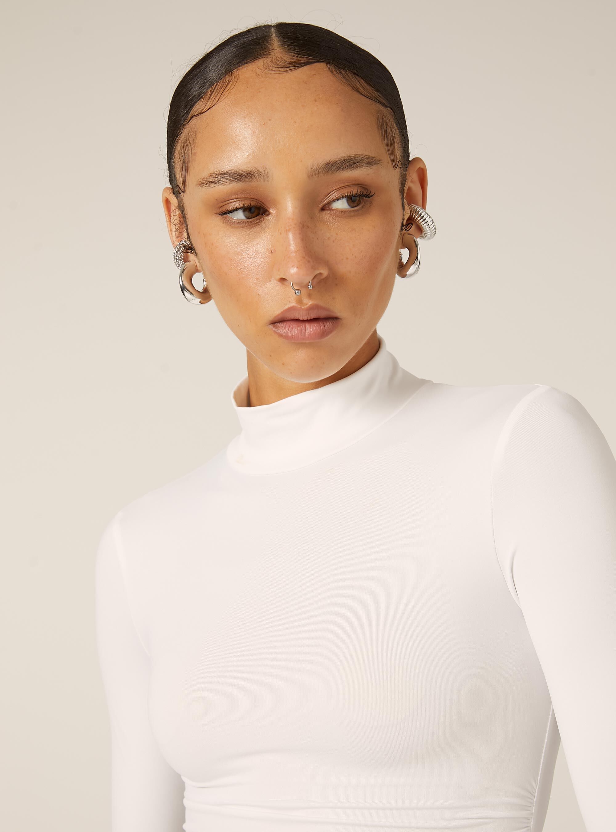 Body elasticizzato a collo alto, WH2 WHITE