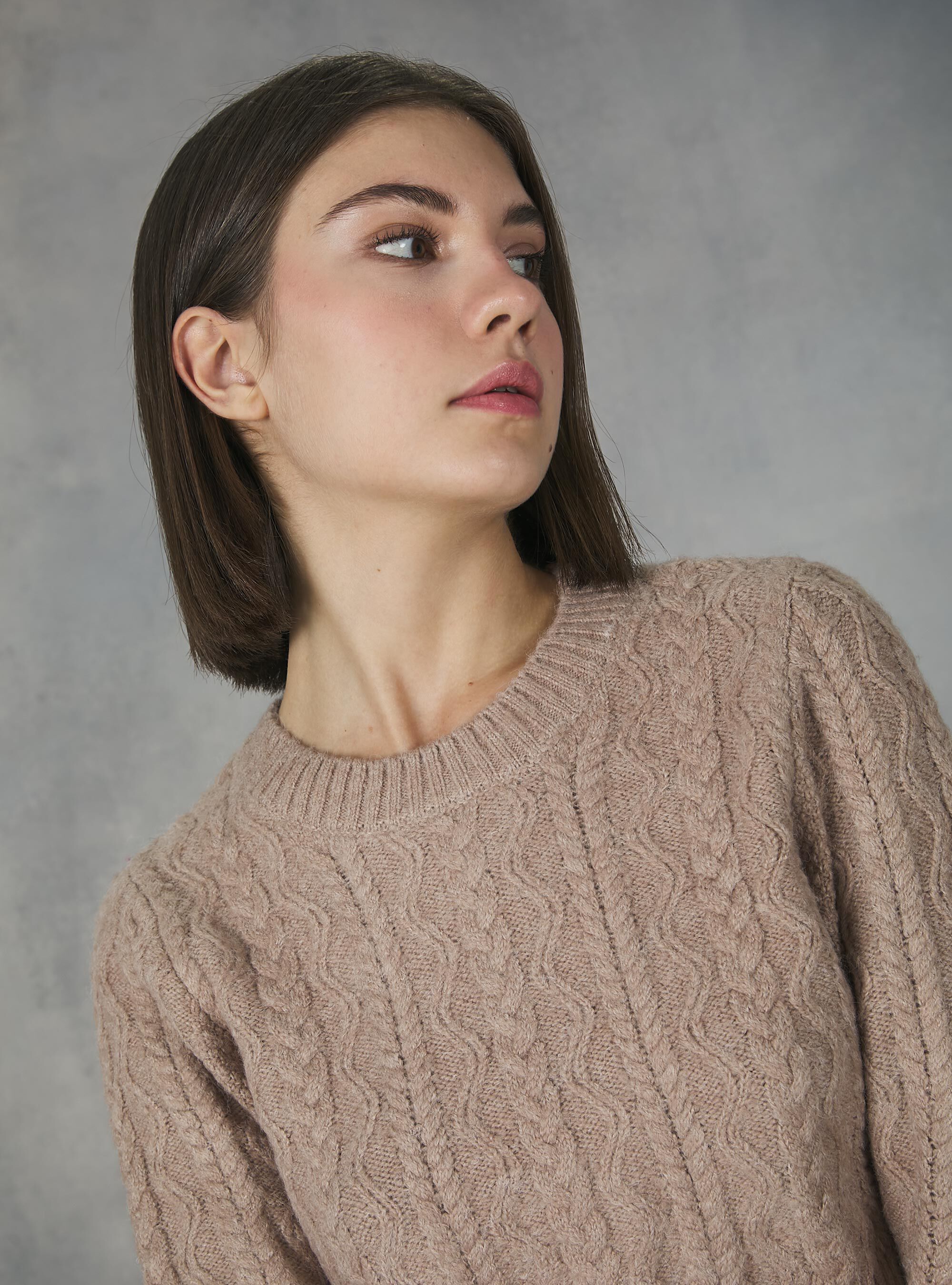 Cropped pullover with braids, MBG1 BEIGE MEL DARK