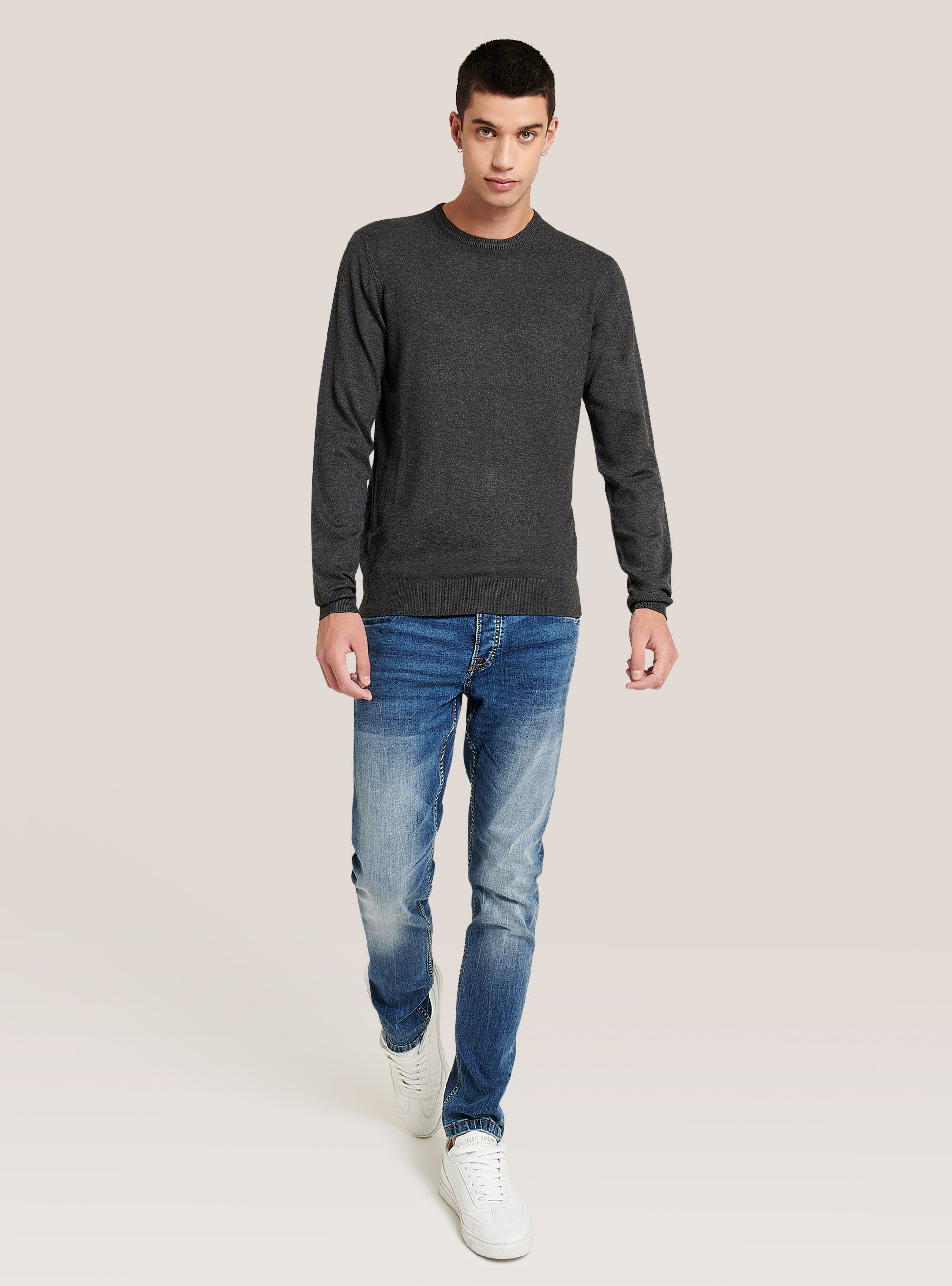 Pull &agrave; col ras du cou de couleur unie, C135 GREY MELANGE