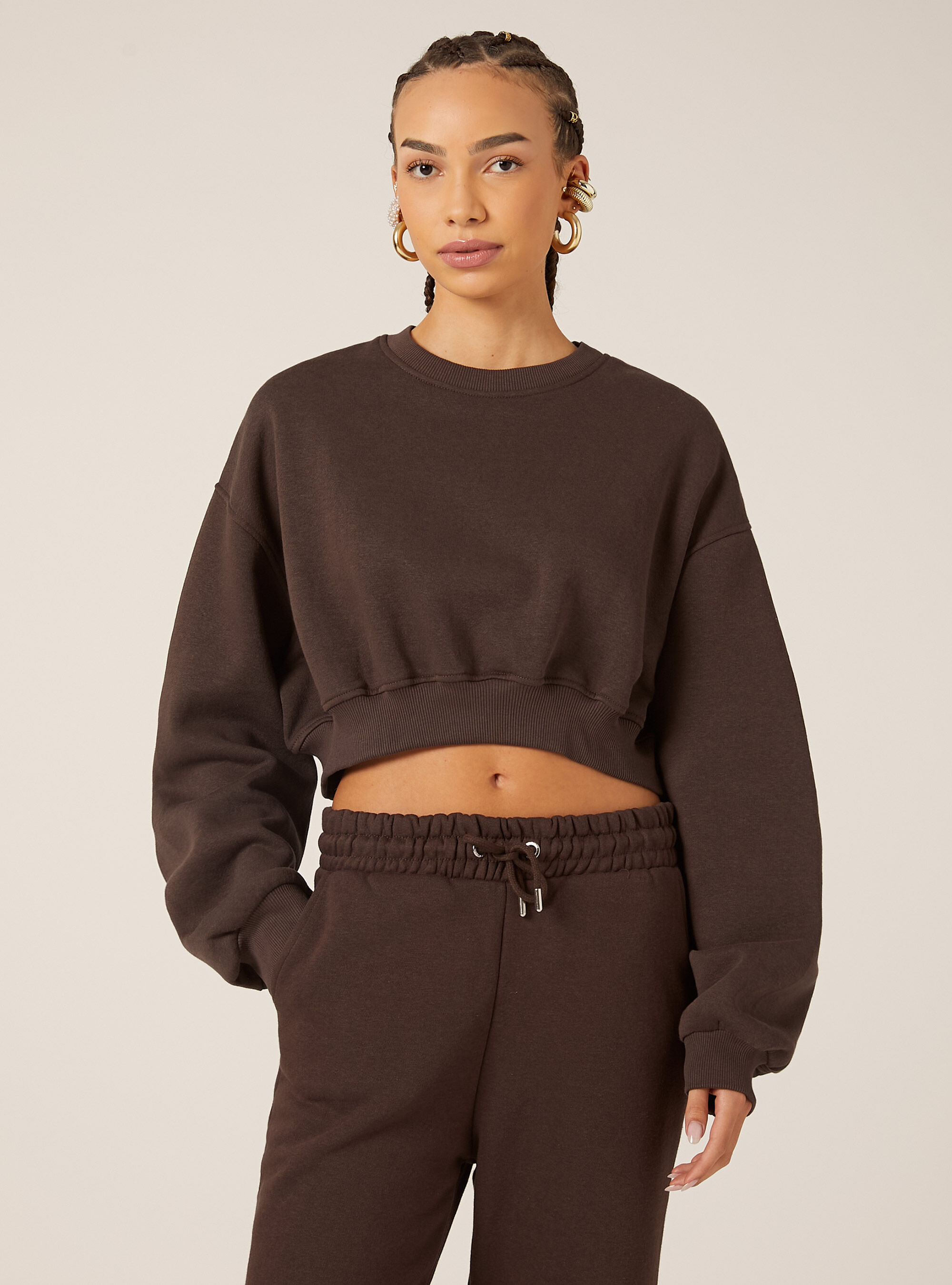 Sweat-shirt &agrave; col rond en coton court