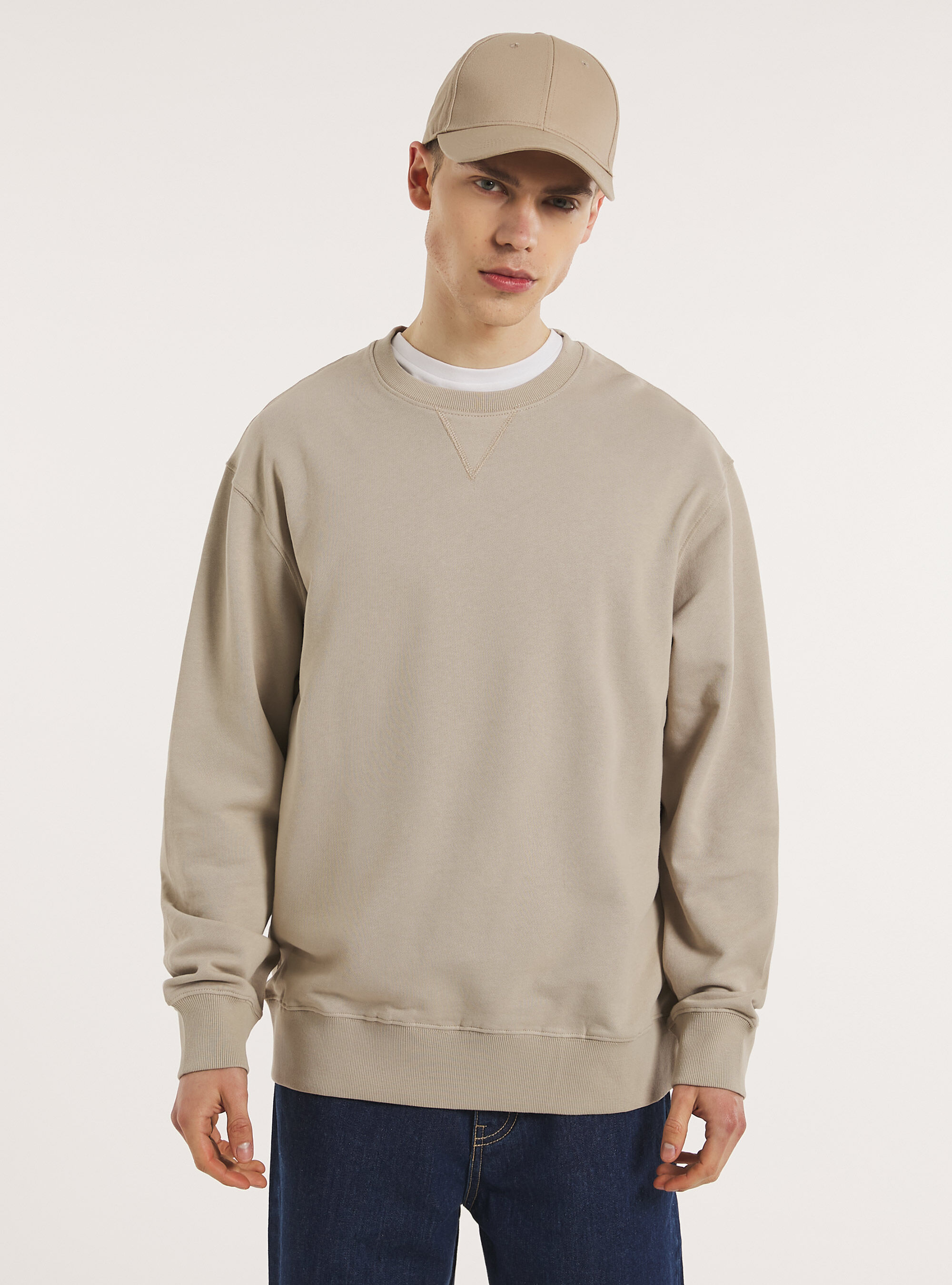 Plain crew neck sweatshirt shop