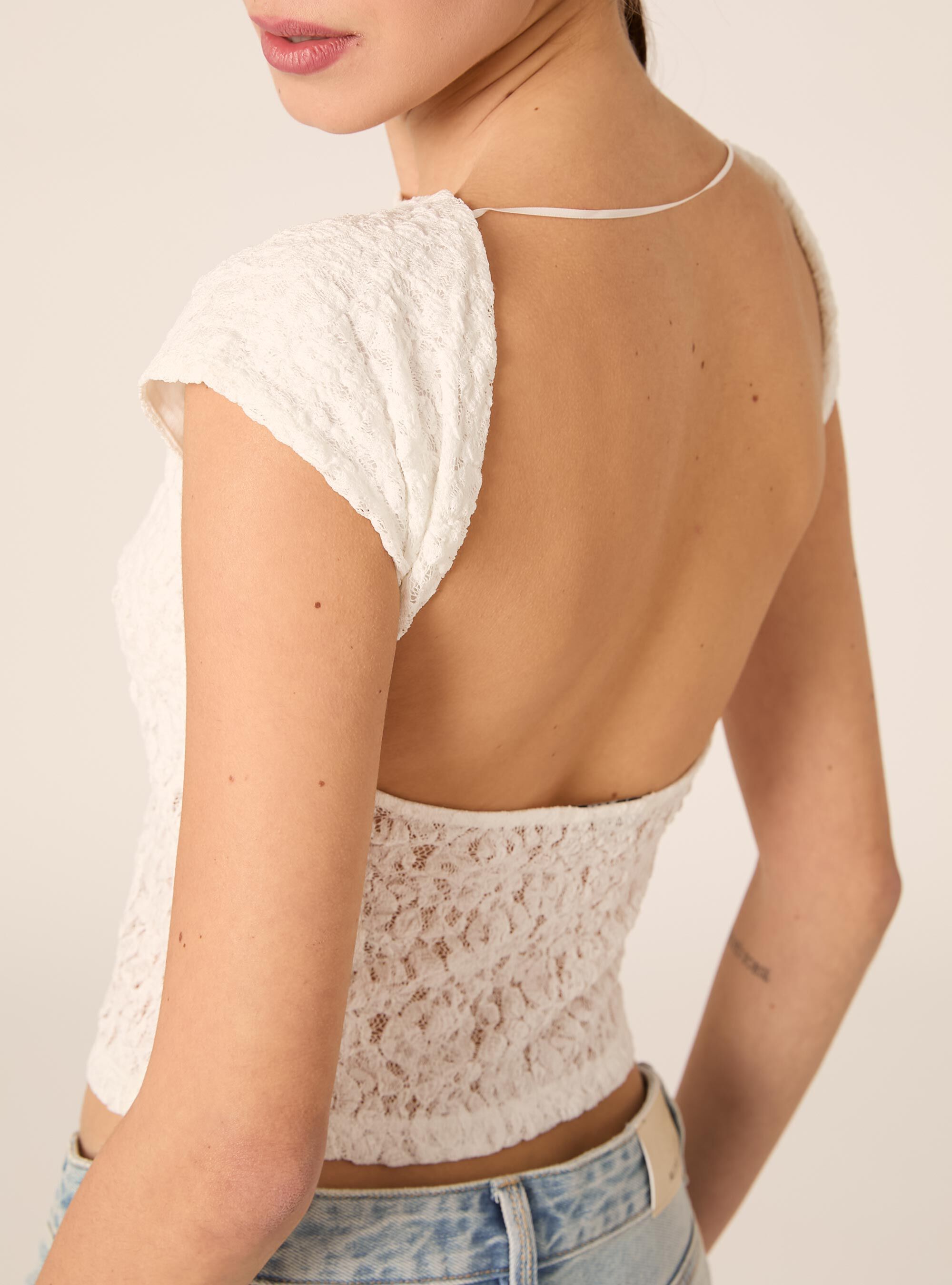 Spitzen-T-Shirt mit freiem R&uuml;cken, WH3 WHITE