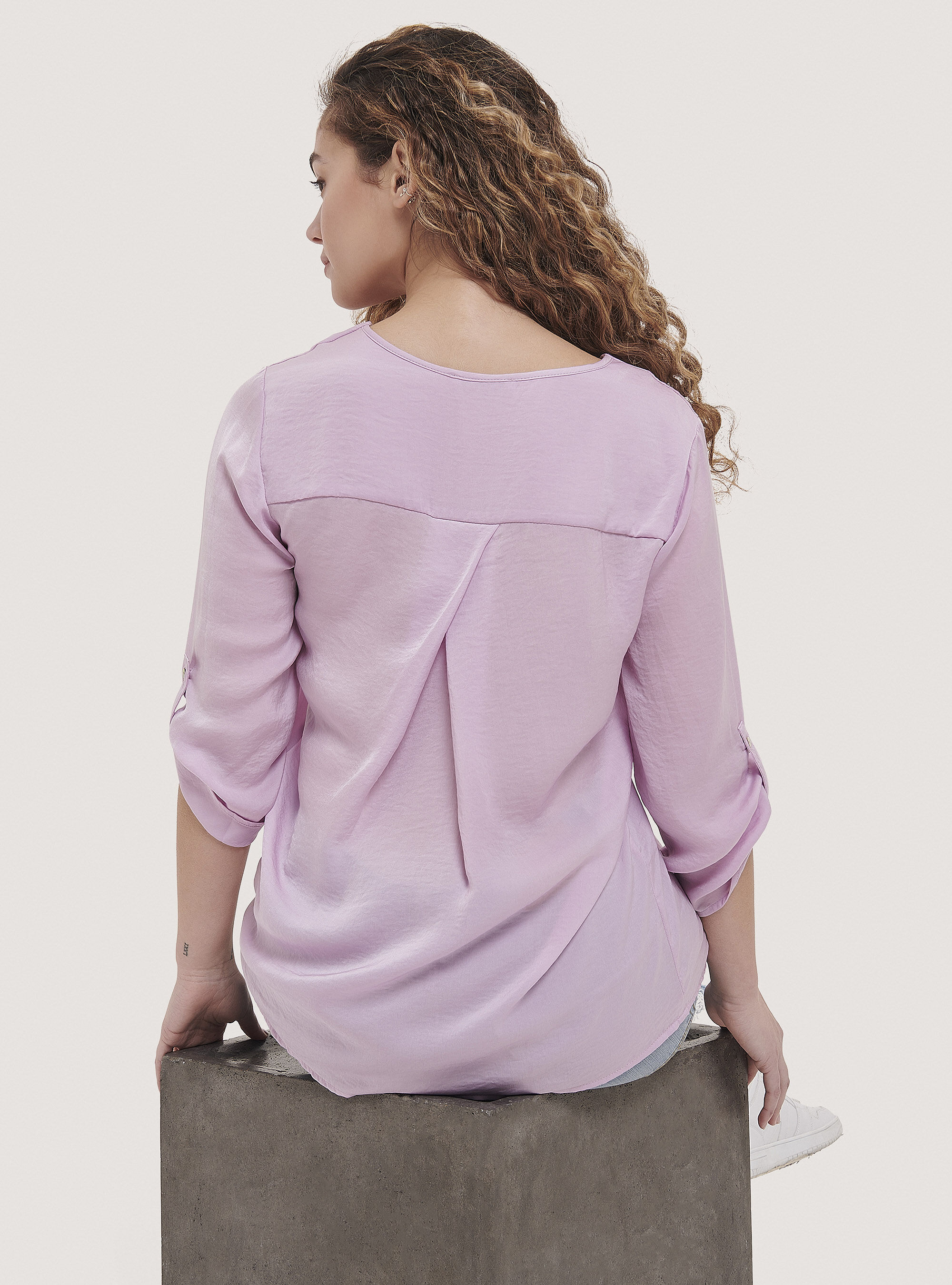 Blusa de color s&oacute;lido con escote, C4546 LILLAC