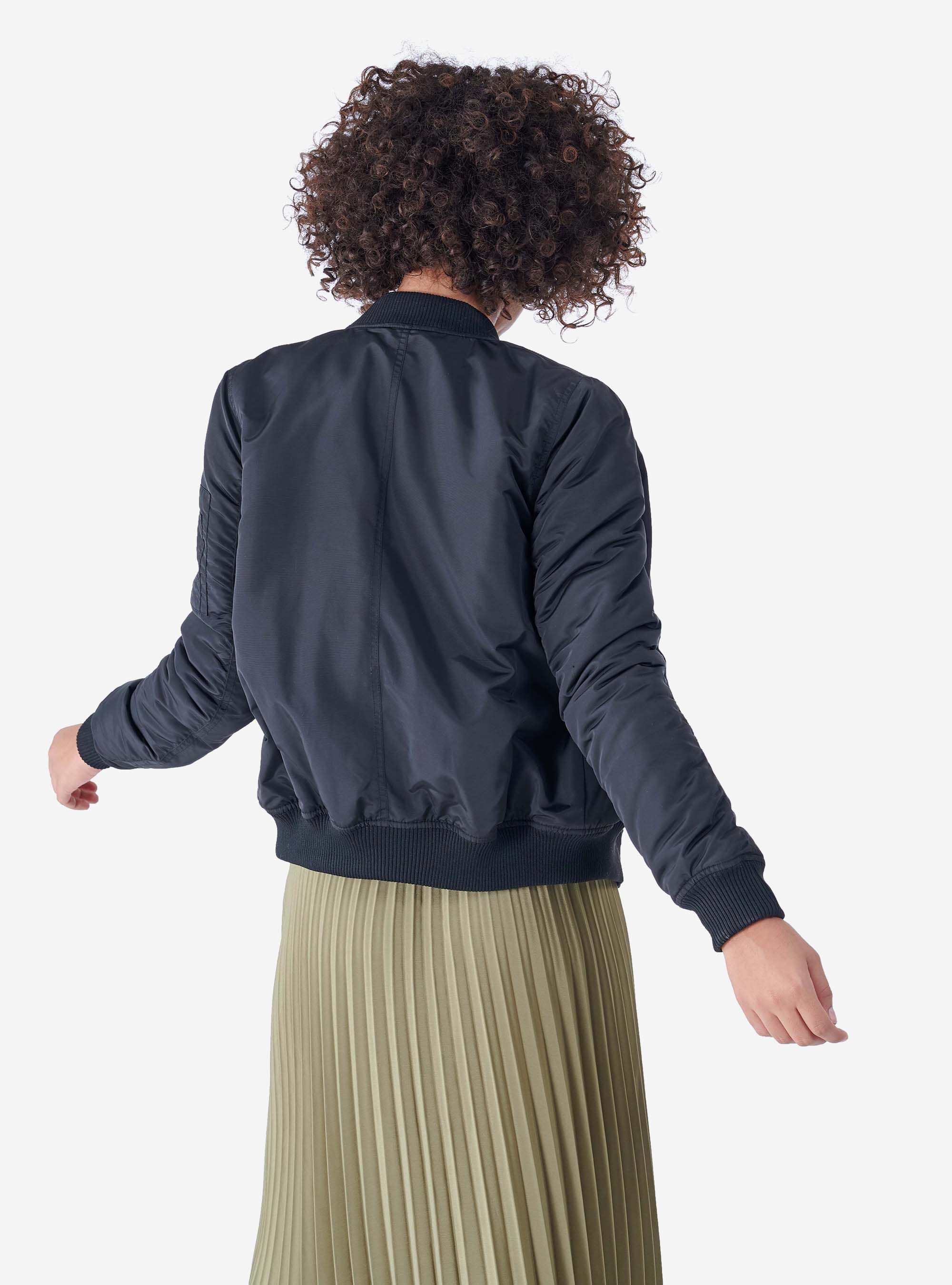 SATINATED BOMBER, BLACK