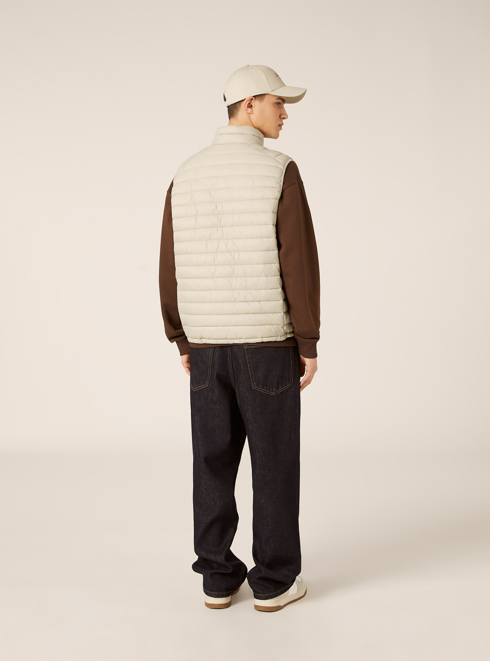 Smanicato basico con patch logato, CR3 CREAM LIGHT