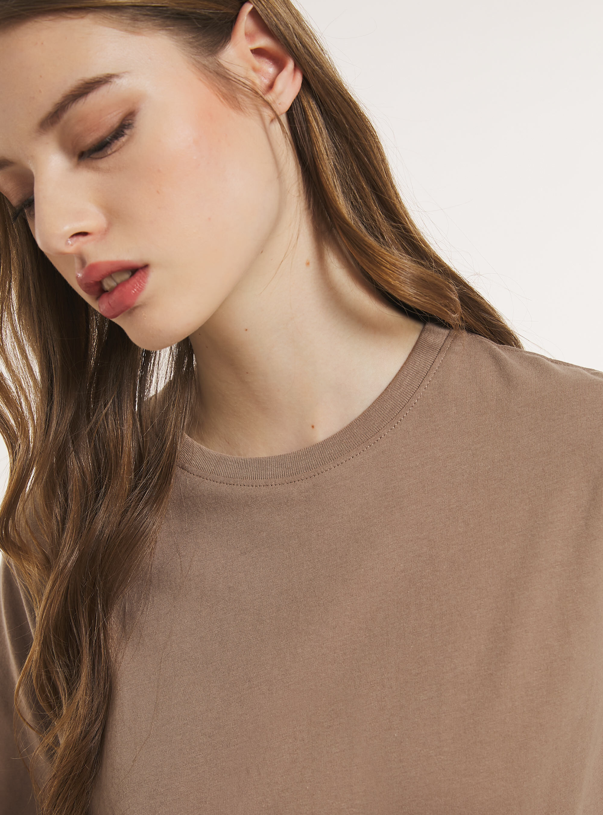 Camiseta de algod&oacute;n con cuello redondo, BR3 BROWN LIGHT