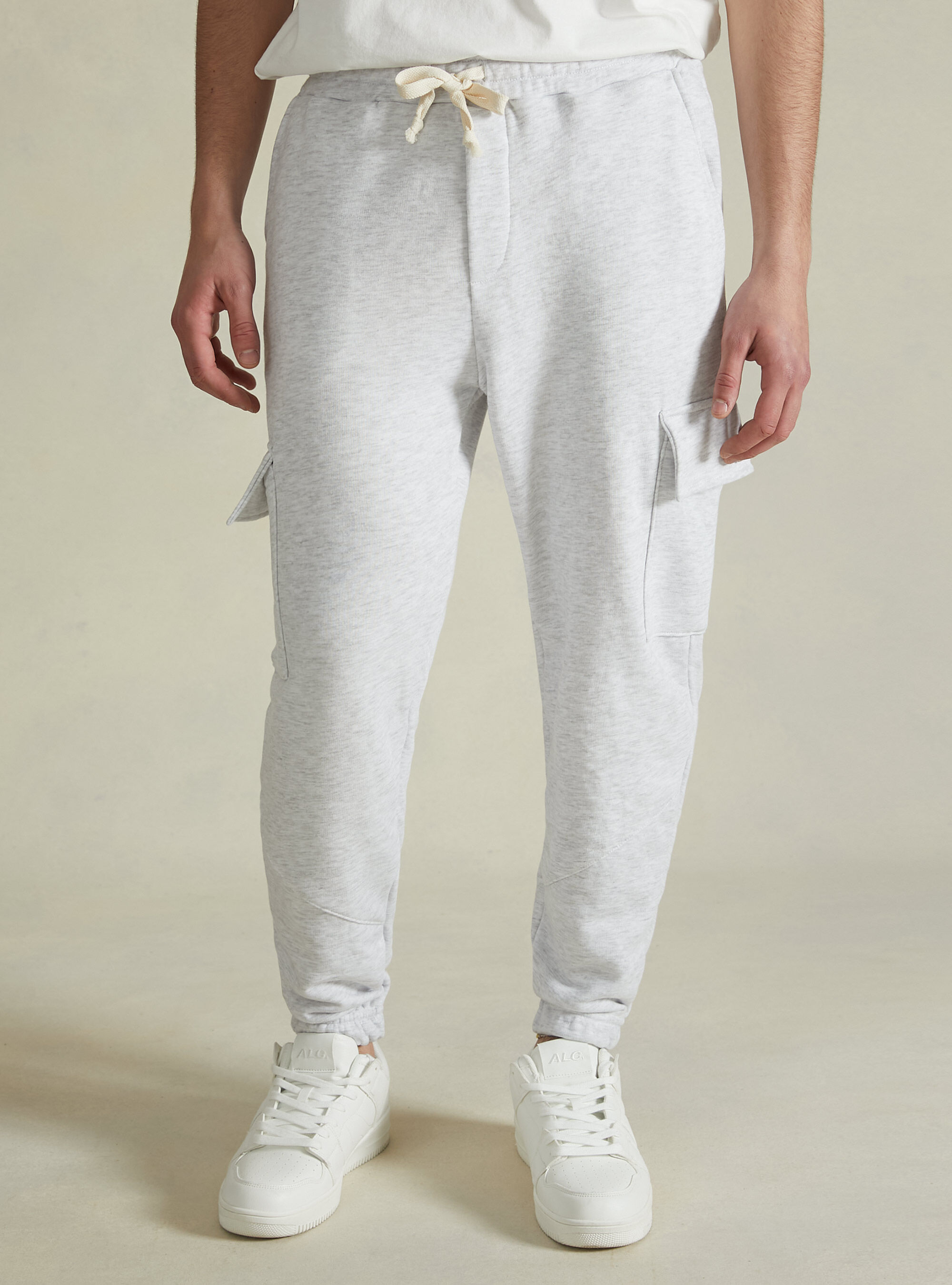 Cotton jogger with pockets