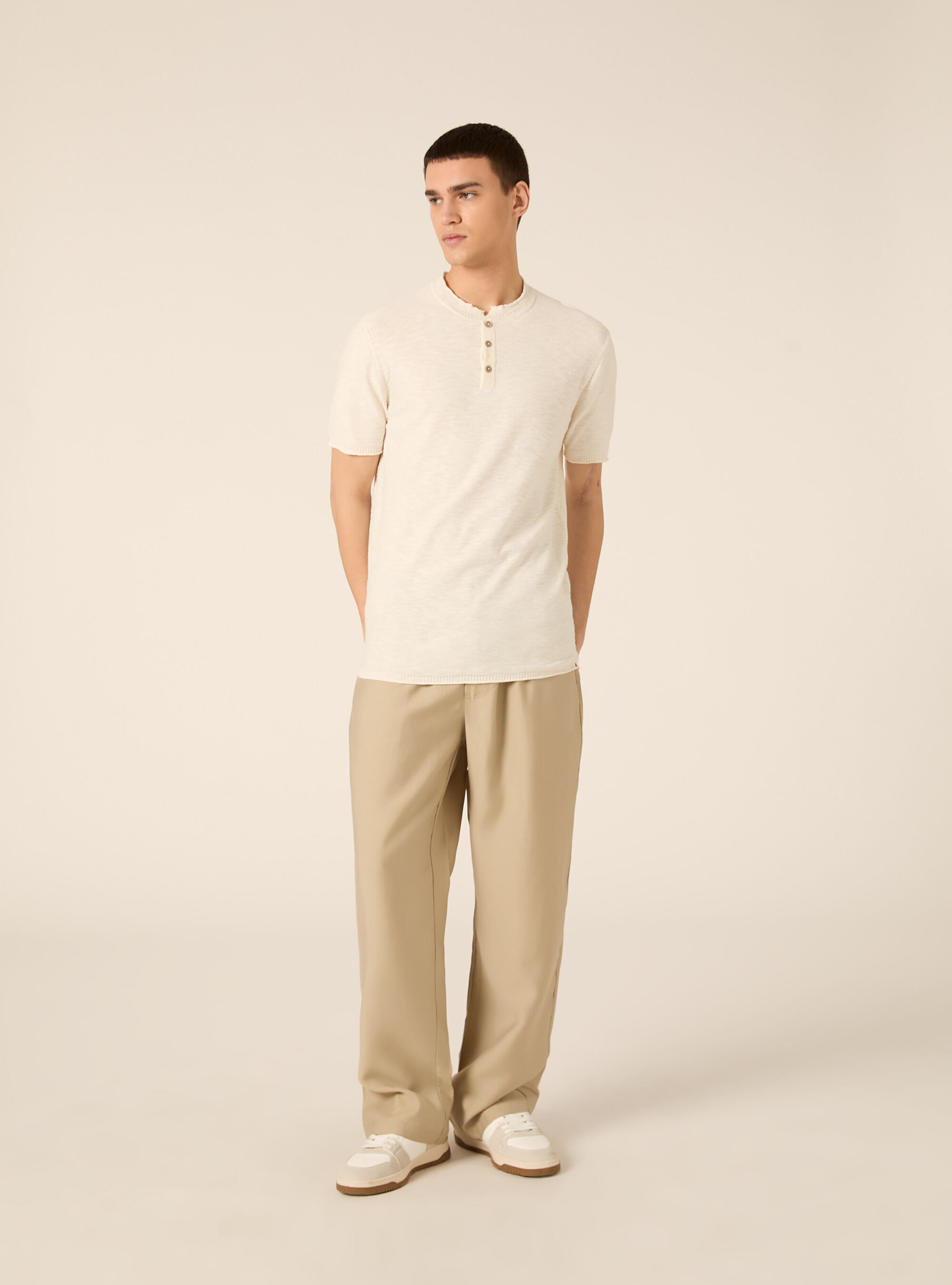Pullover leggero con collo serafino, OFF WHITE