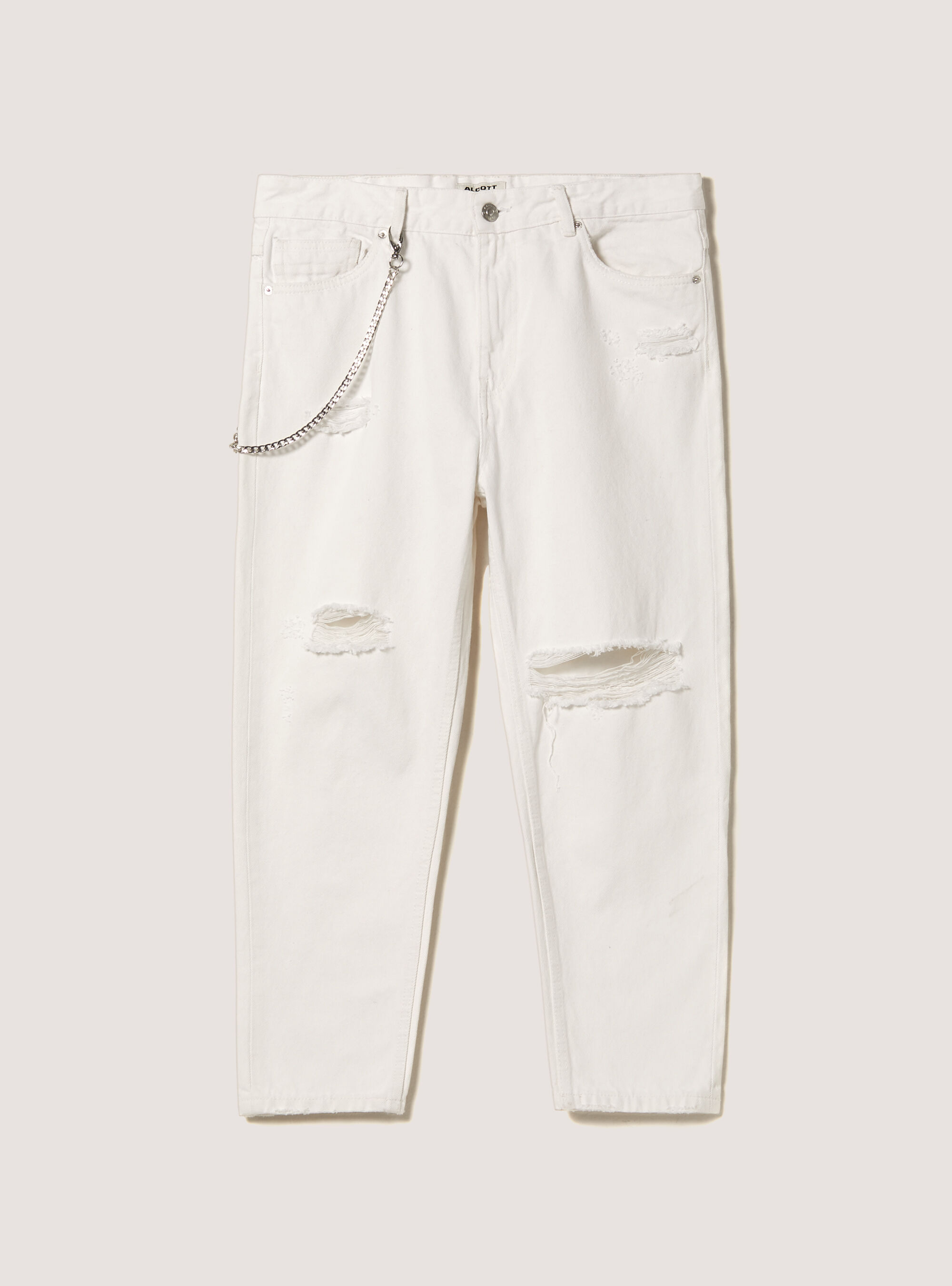 Jeans strappati con on sale catena
