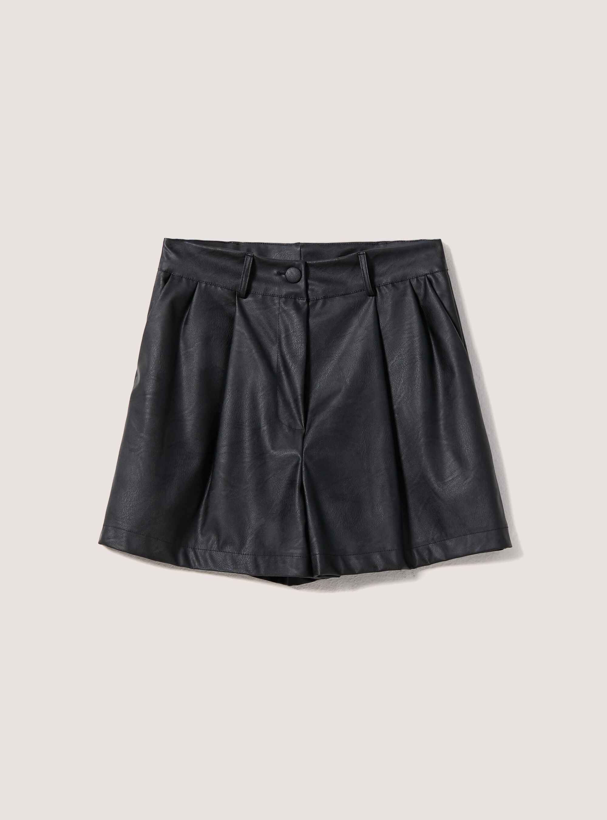 Short efecto piel zara deals