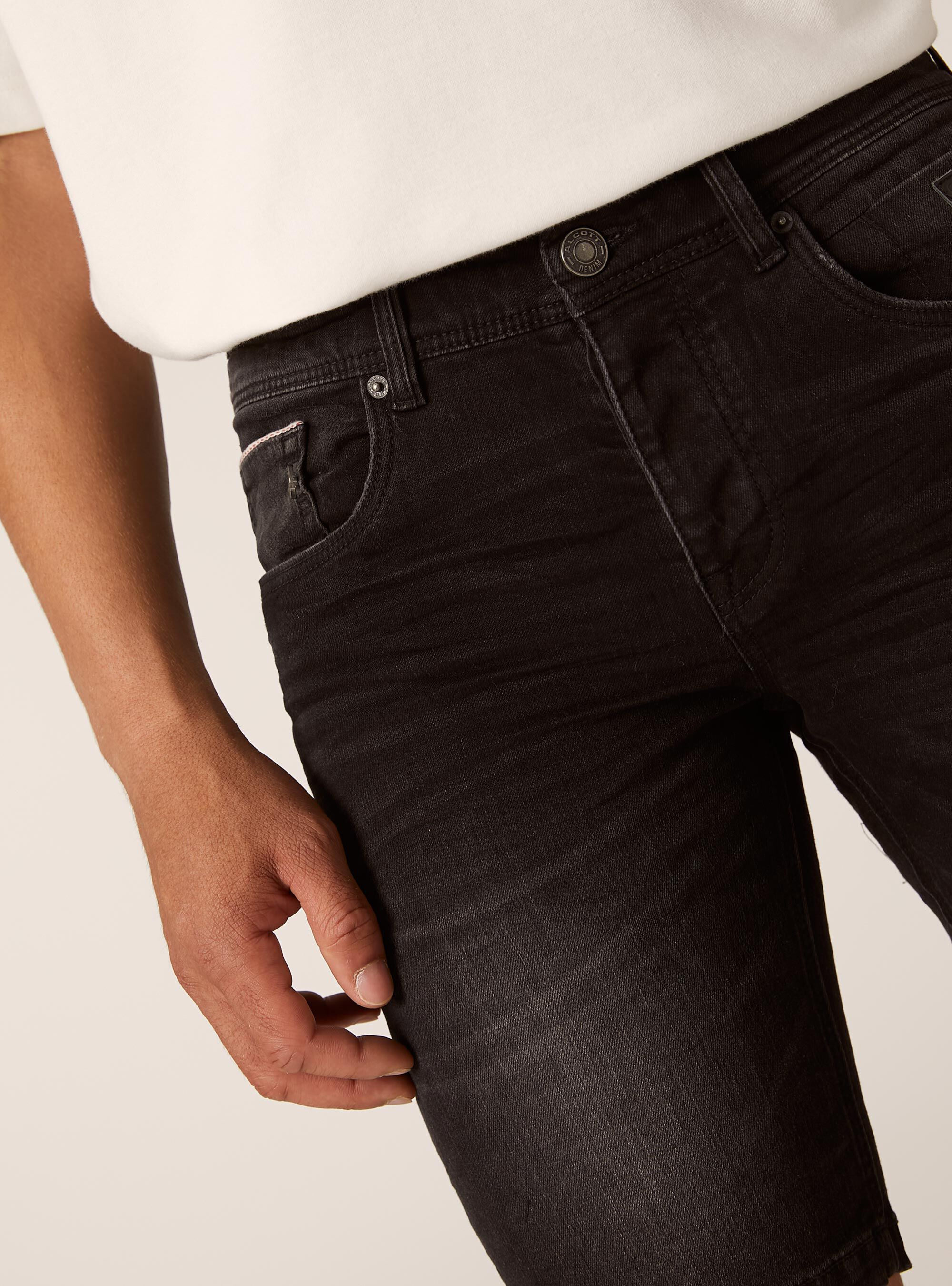 Skinny Fit Denim Bermuda Shorts, D000 BLACK