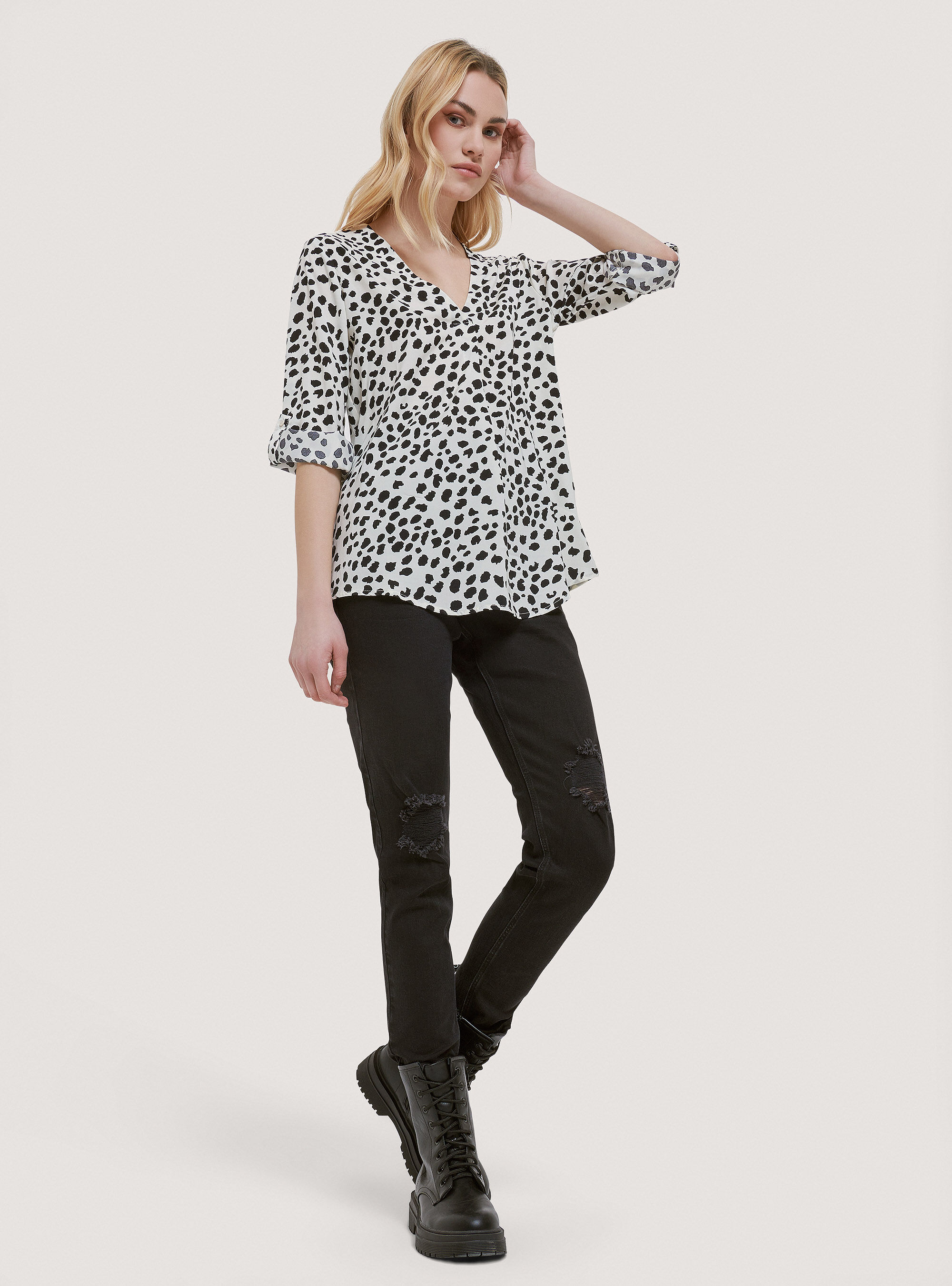 Satin blouse with neckline, BLACK