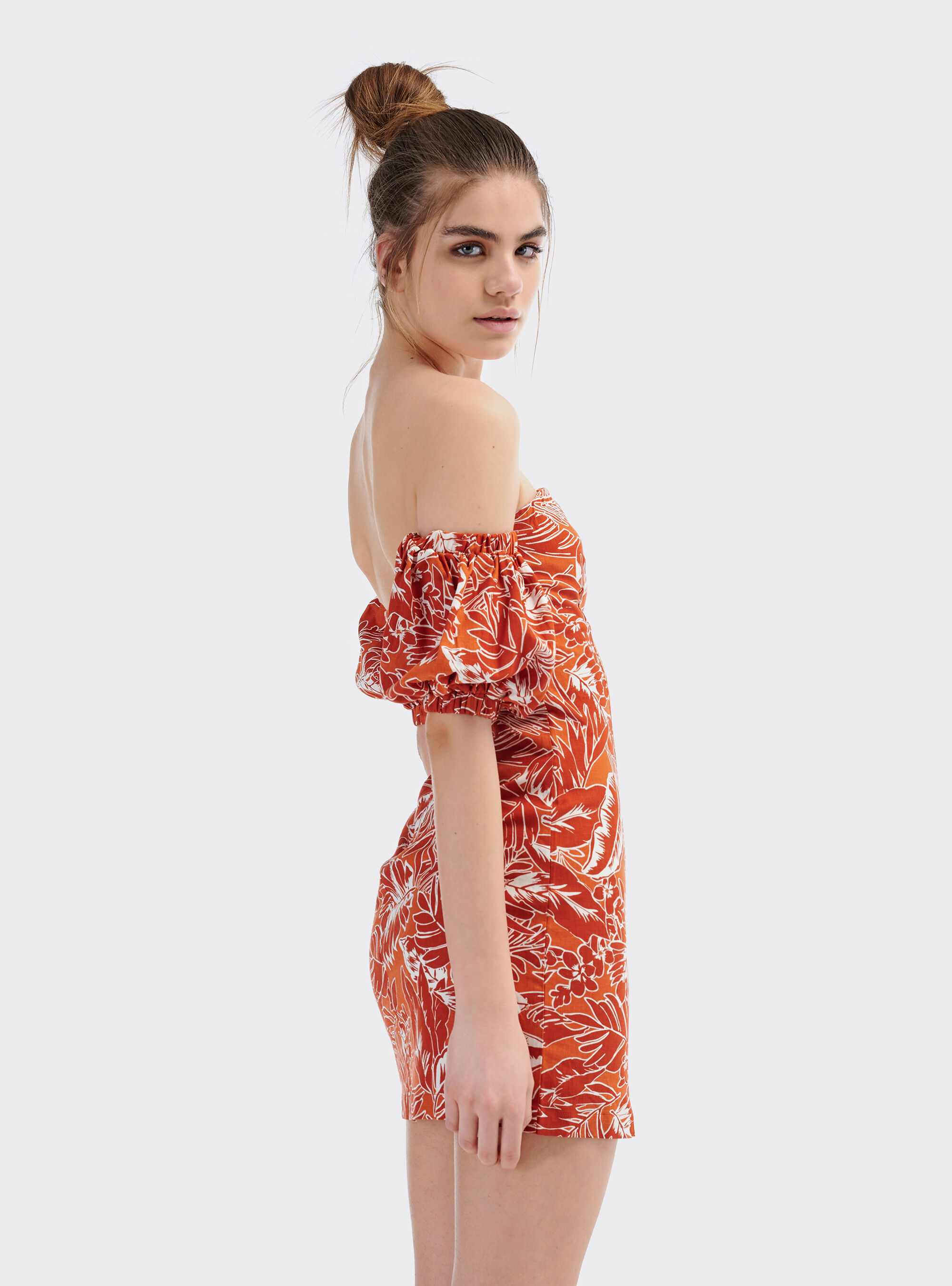 Robe courte d collet bardot