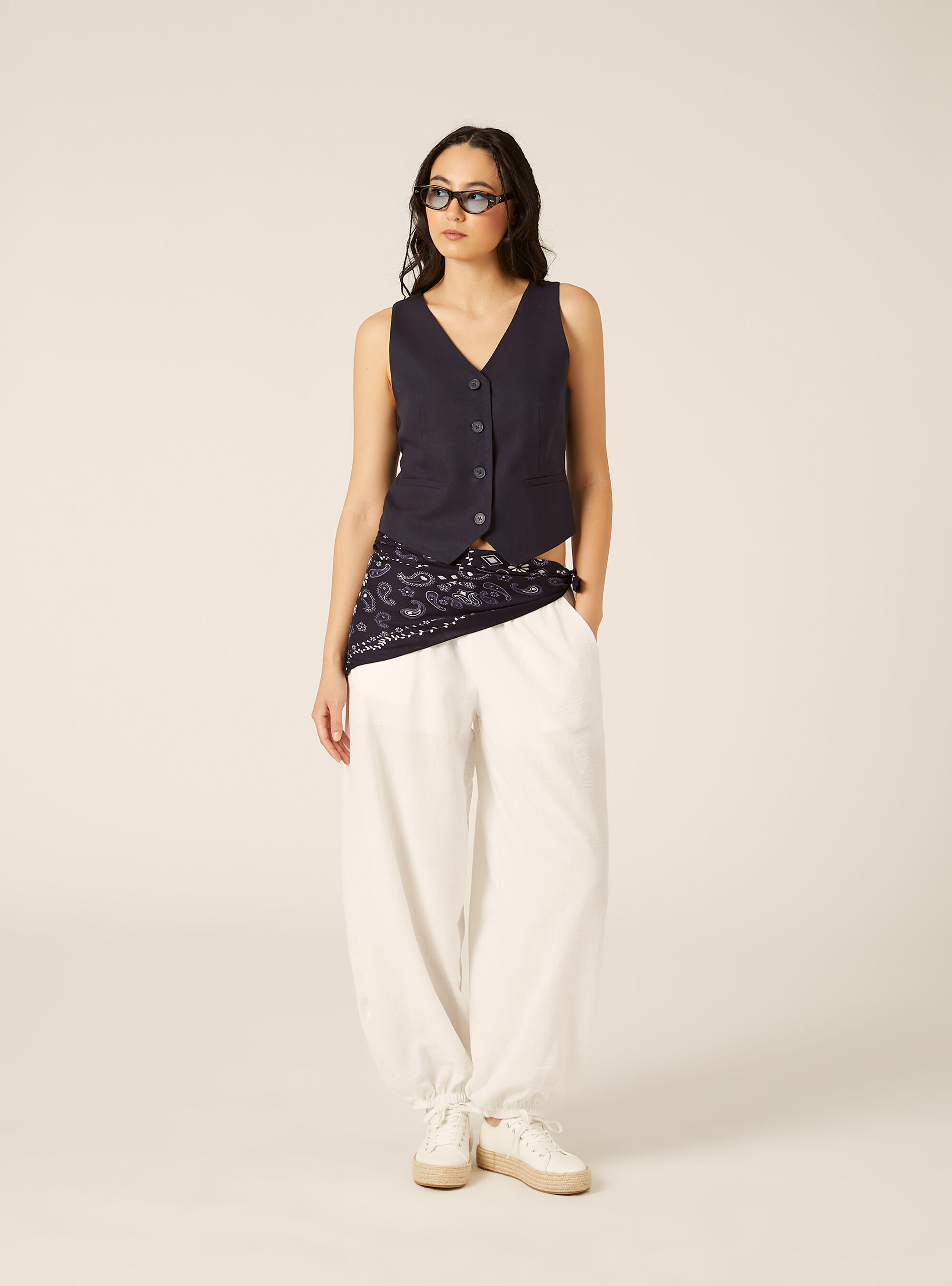 Gilet corto in misto lino