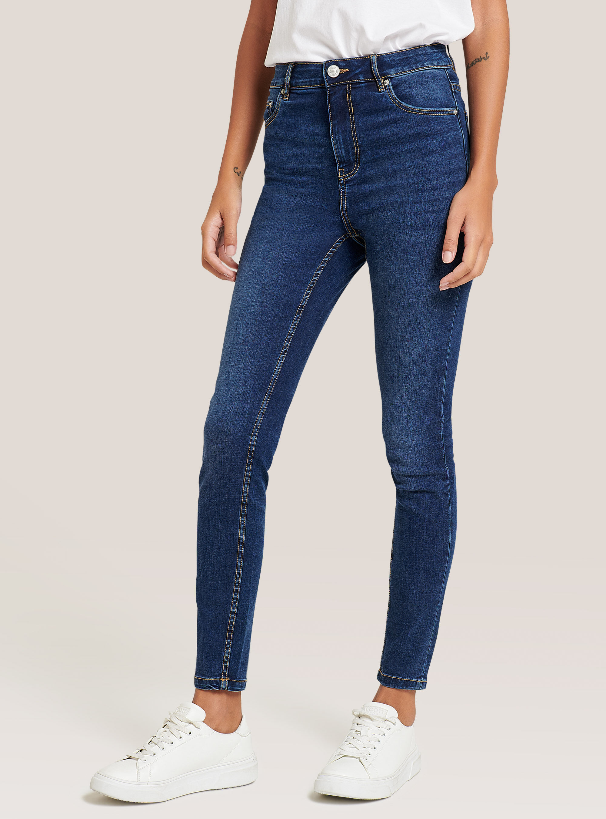 Vaqueros skinny de cintura súper alta | Alcott | catalog-alcott-storefront  Uomo
