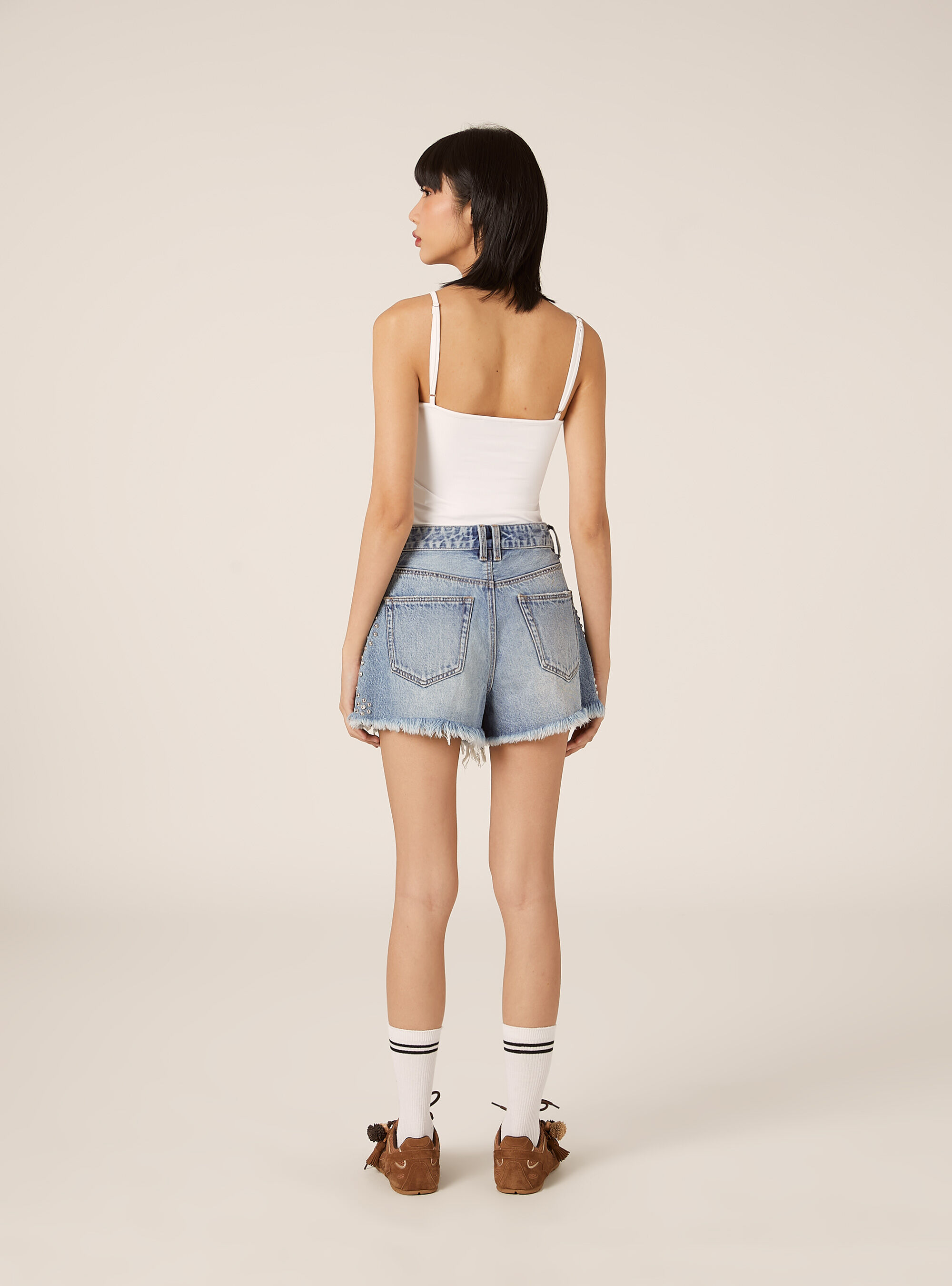 Jeansshorts mit Nieten, D006 AZURE