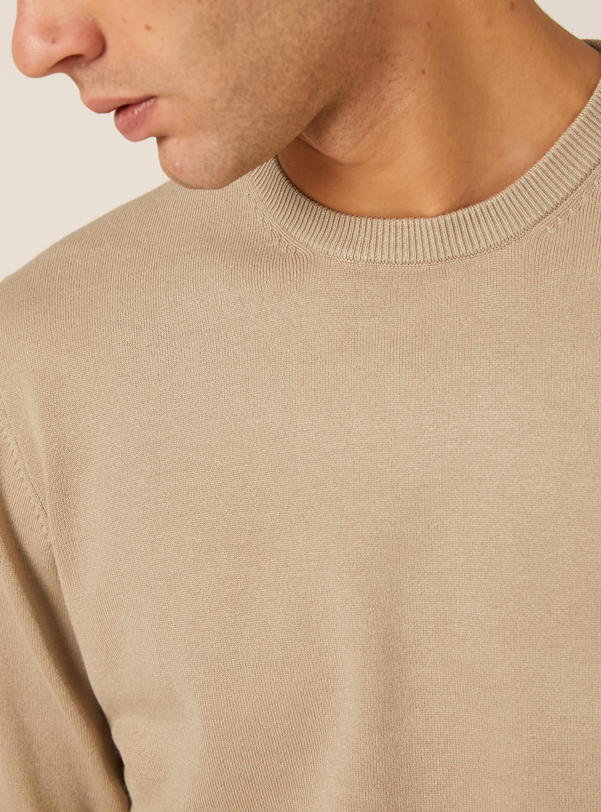 Rundhals-Pullover aus Ecovero-Viskose, BG2 BEIGE MEDIUM