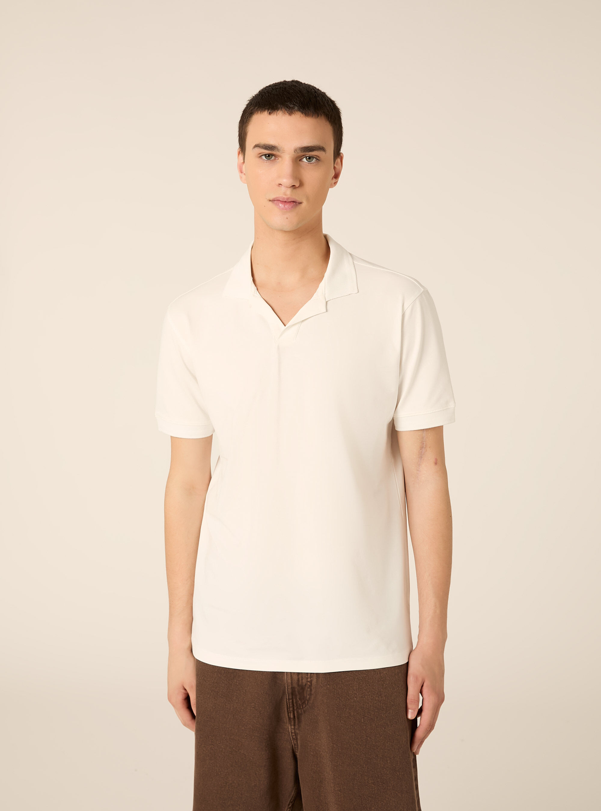 Polo AIRes en piqu&eacute; el&aacute;stico, WH1 OFF WHITE