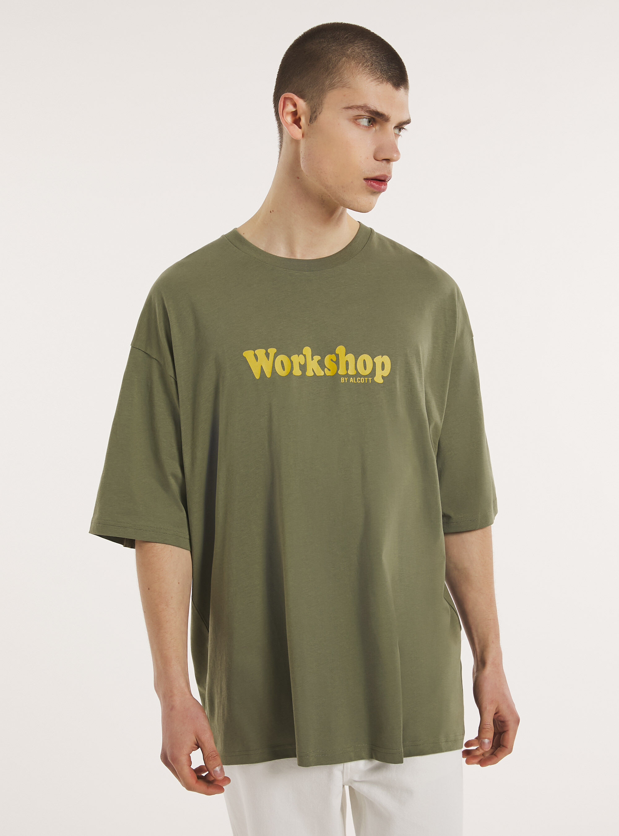 Oversize T Shirt mit Logo Alcott T Shirts Uomo