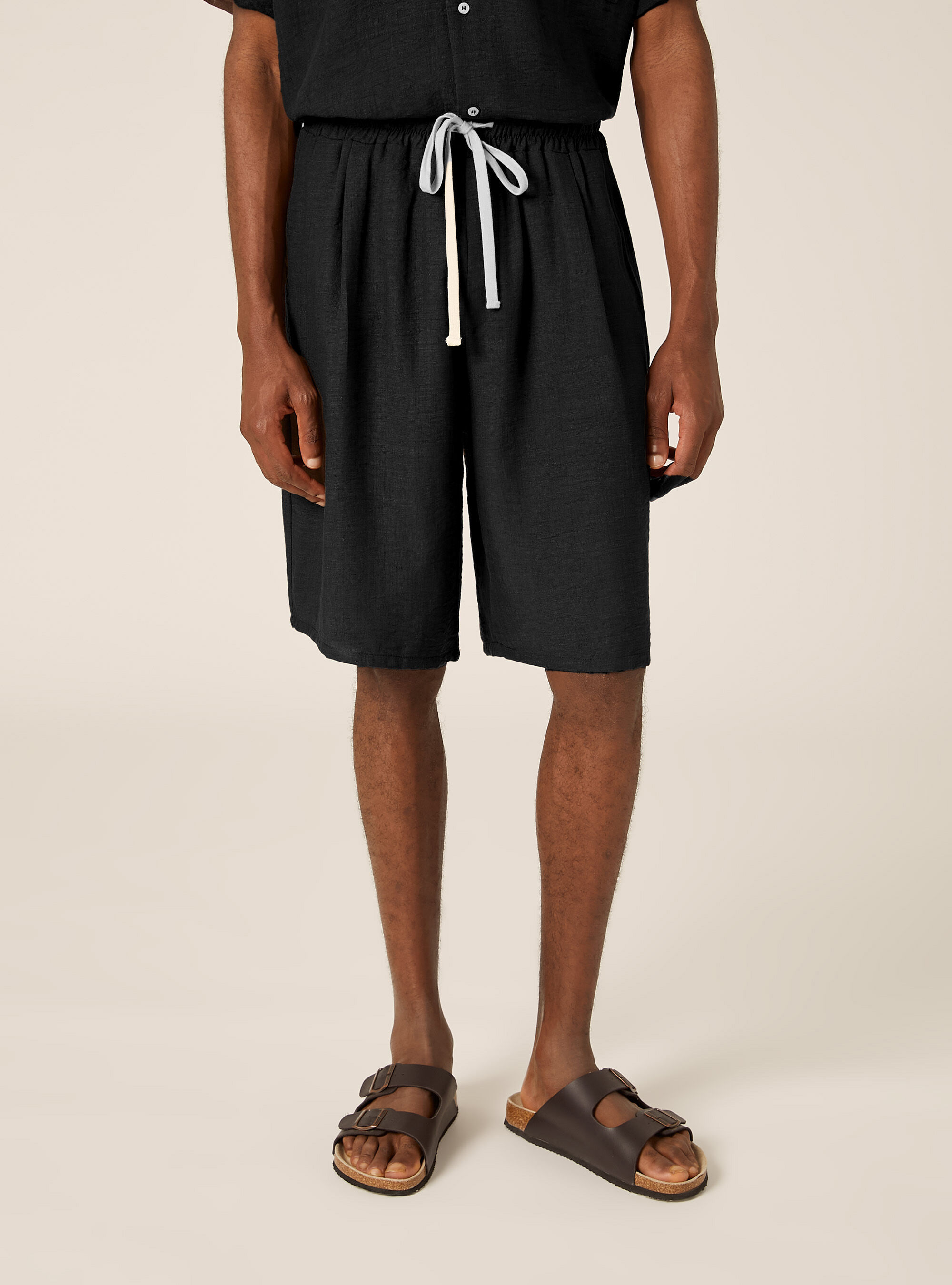 Bermudas aus Flammgarn-Gewebe, BK1 BLACK