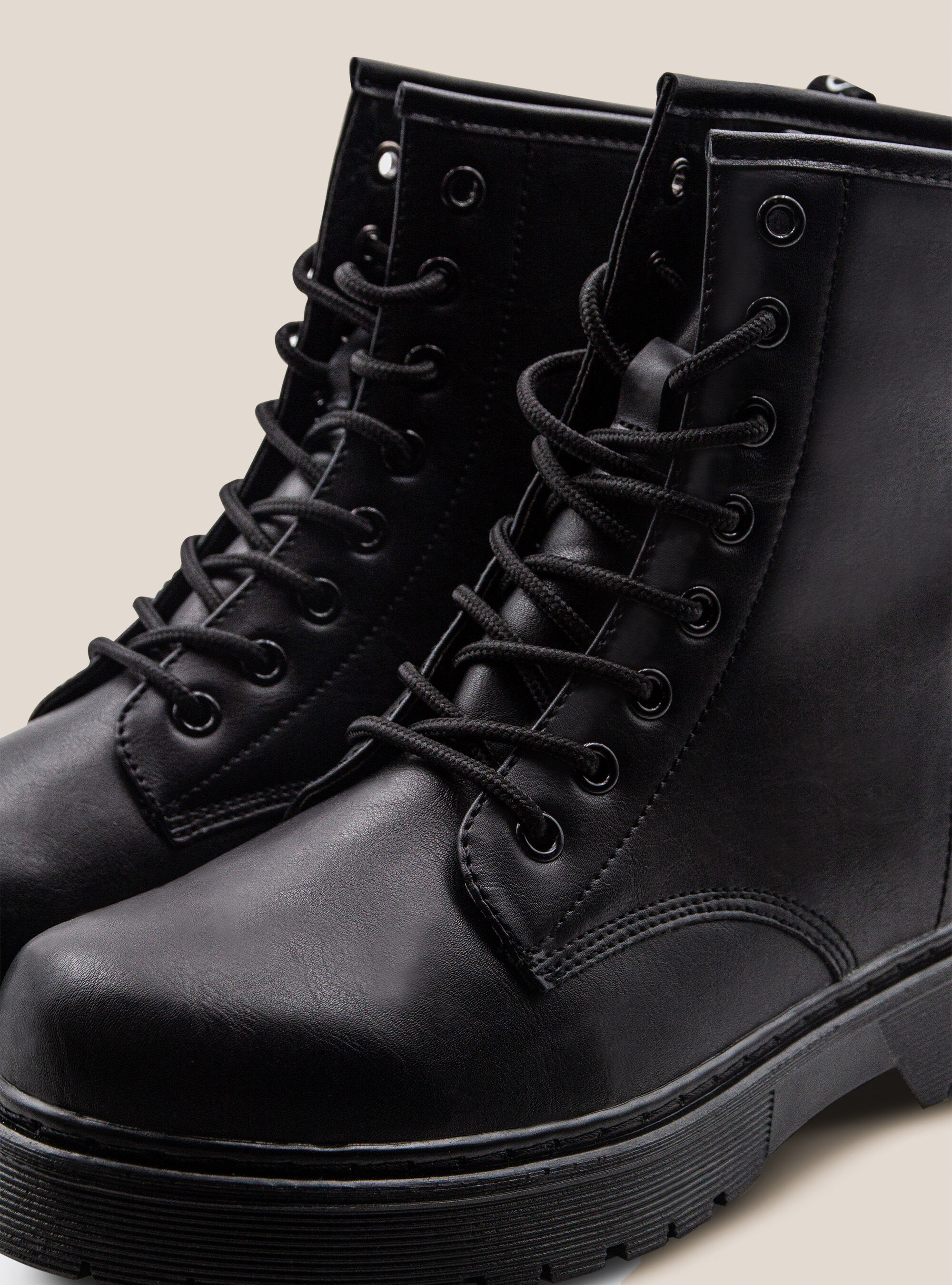 Solid-coloured leather effect boots, BLACK