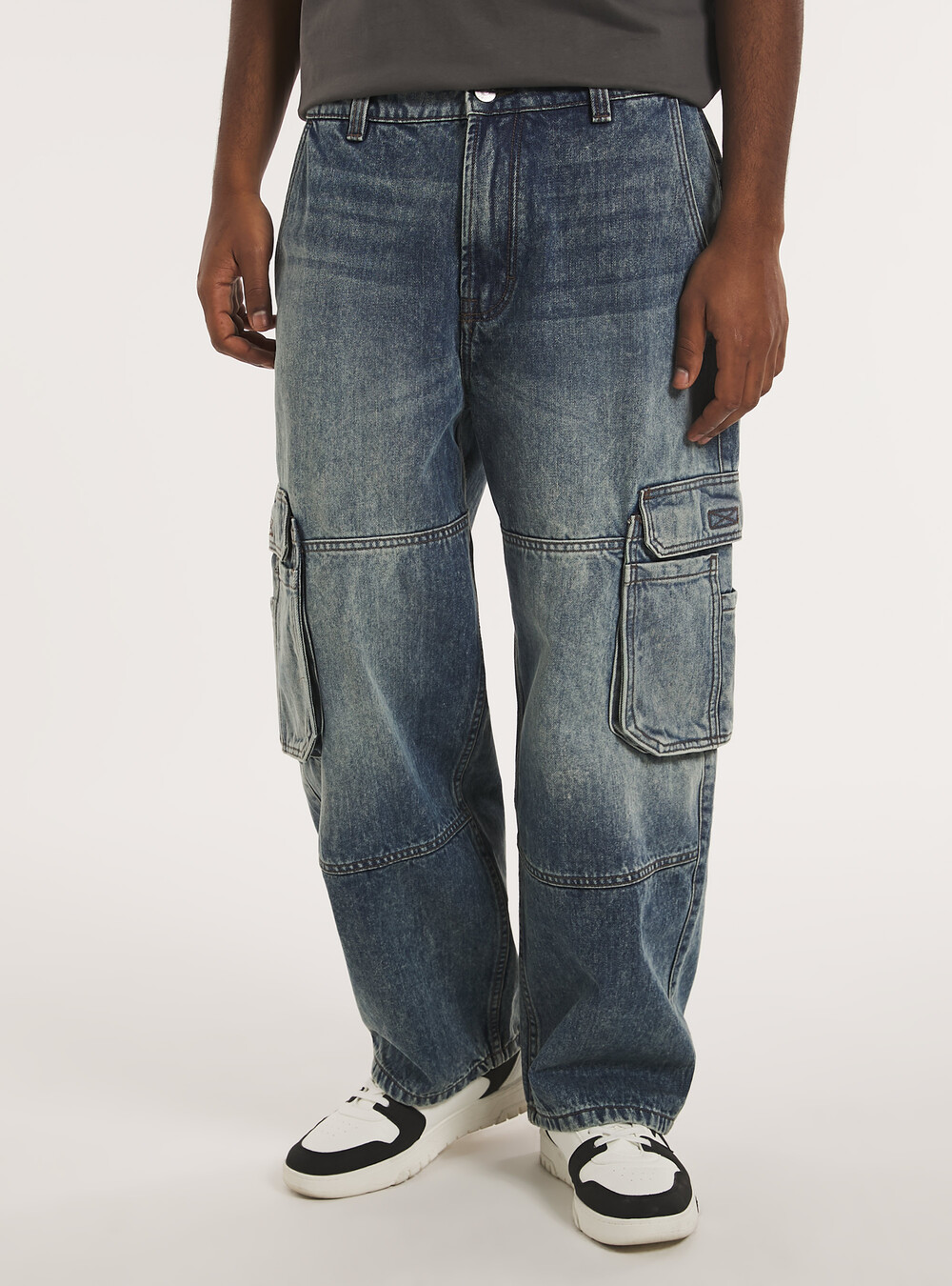 ic_fluent_arrow_enter_24_filled - Main Image