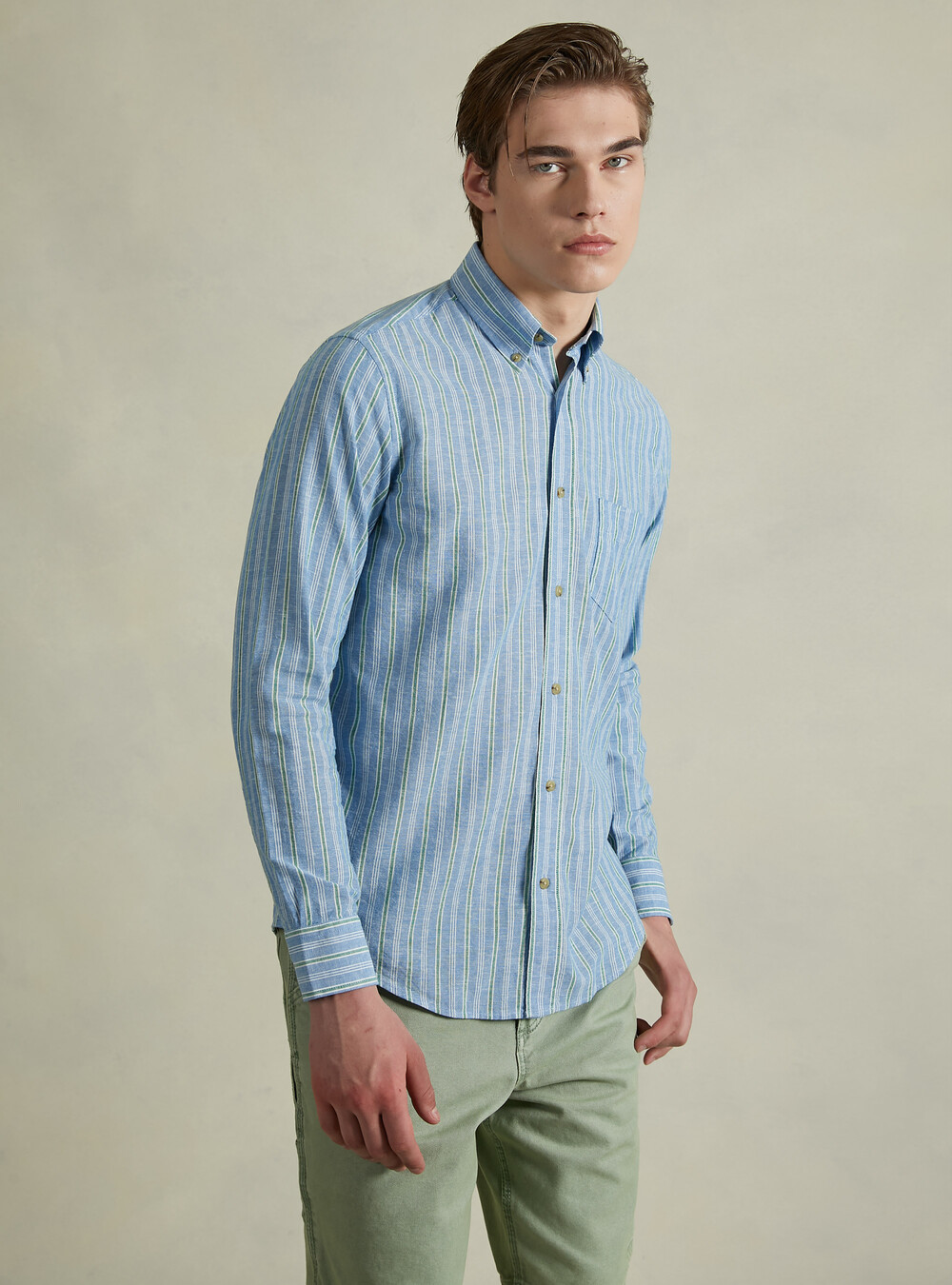Camicia collo classico in misto lino cotone