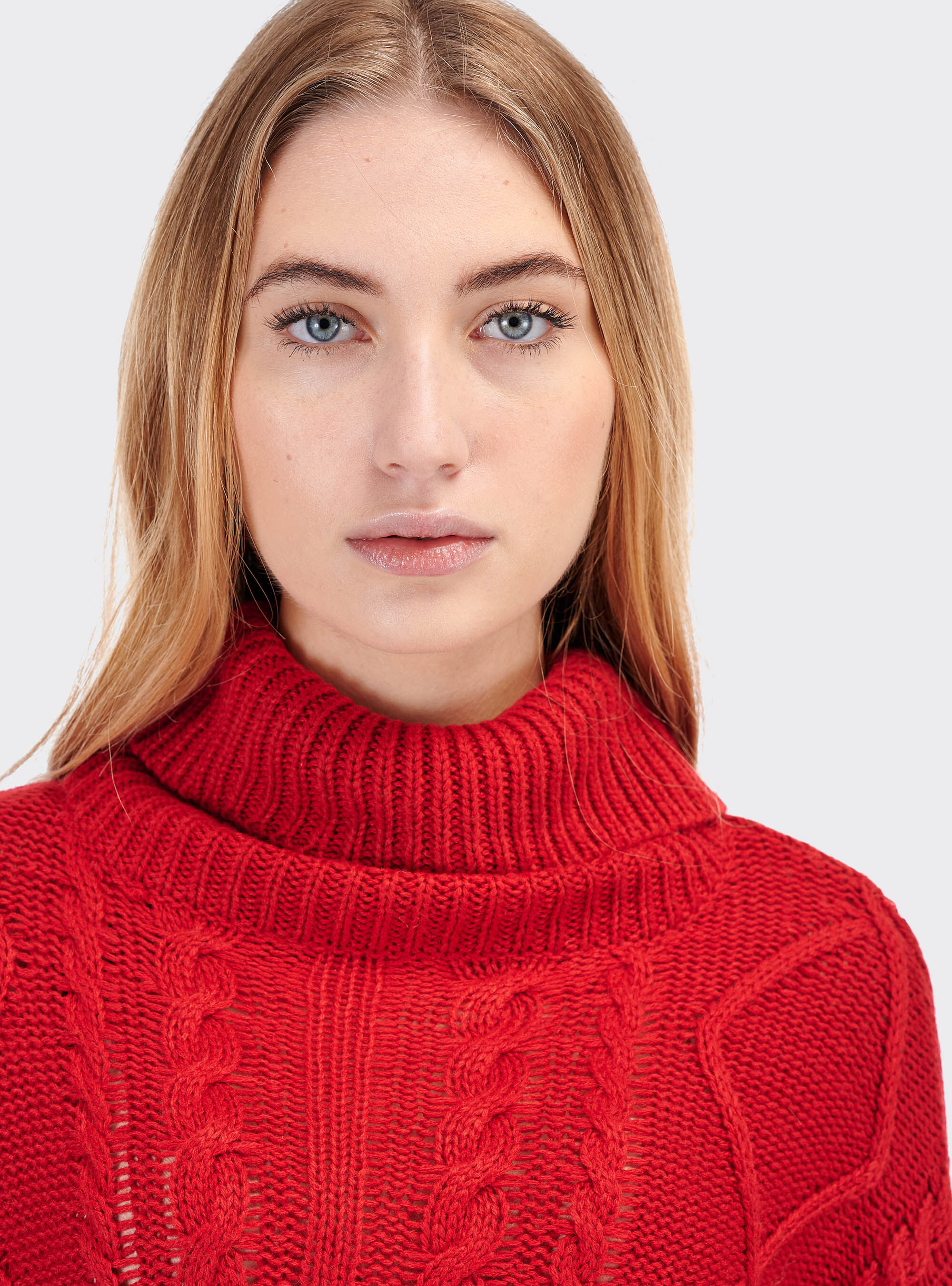 Pull court torsade en laine melangee