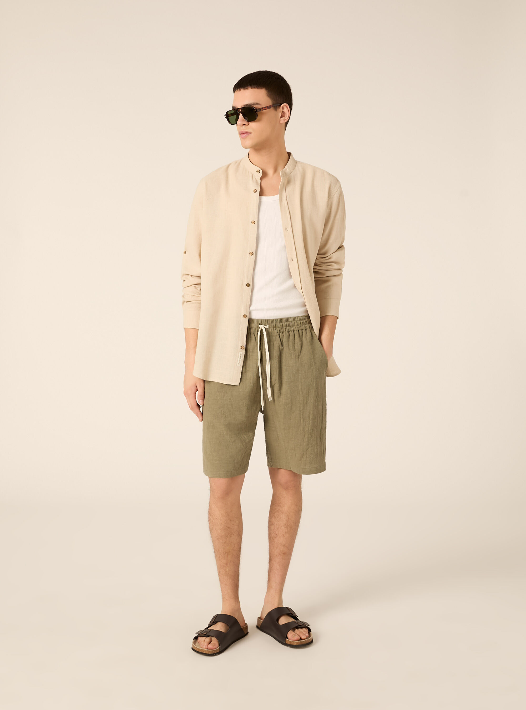 Bermuda in cotone con laccio in vita