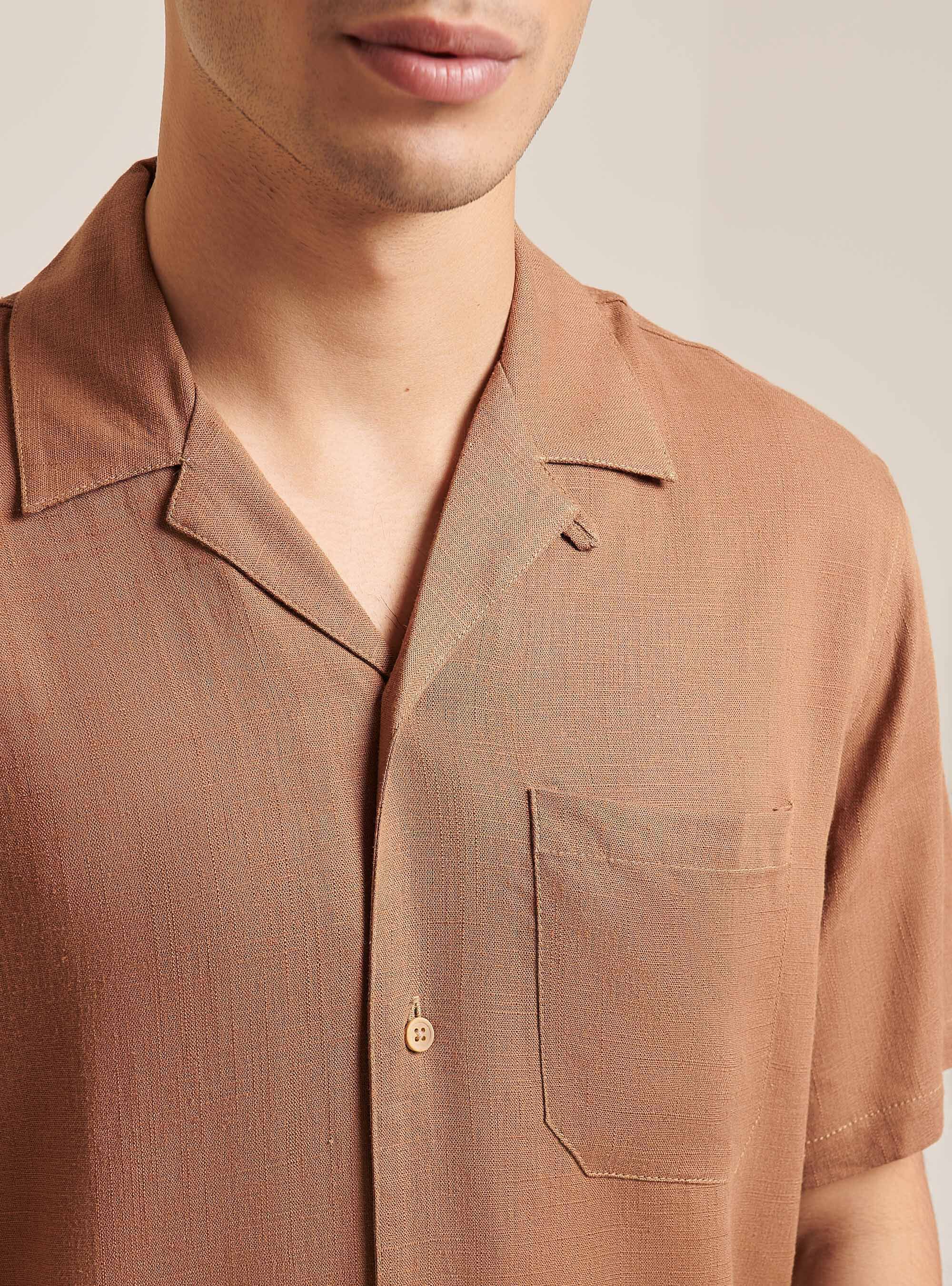 Linen blend shirt with bowling collar, C5507 TOBACCO