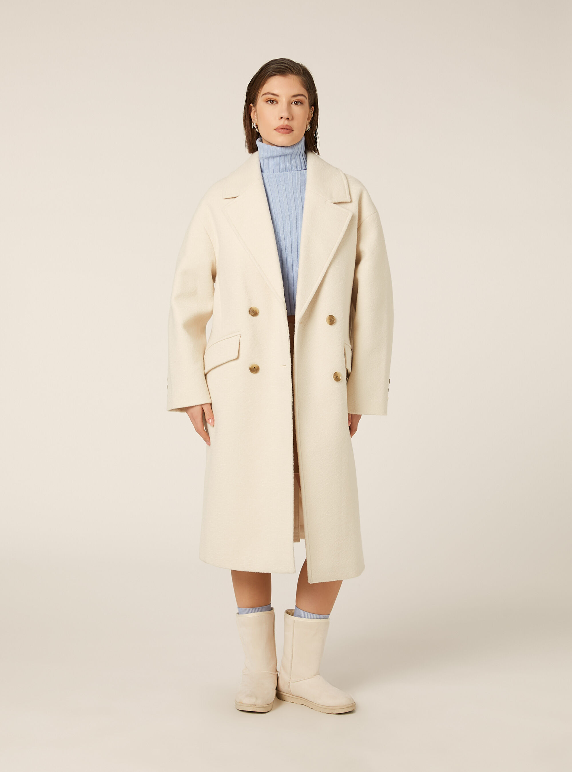 Double-breasted overcoat