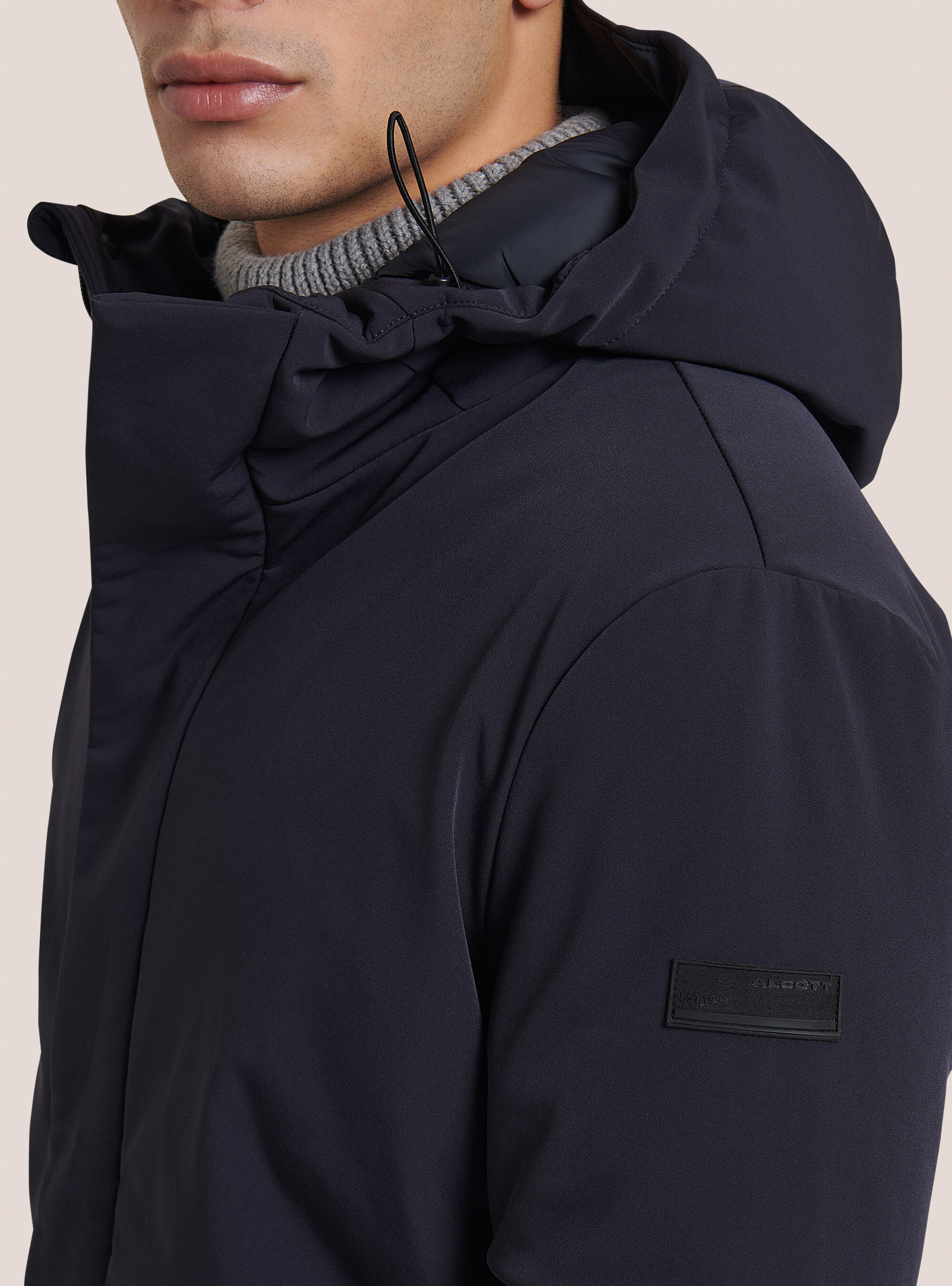 Giubbotto in tessuto tecnico con imbottitura 100% riciclata, BLU MARINO