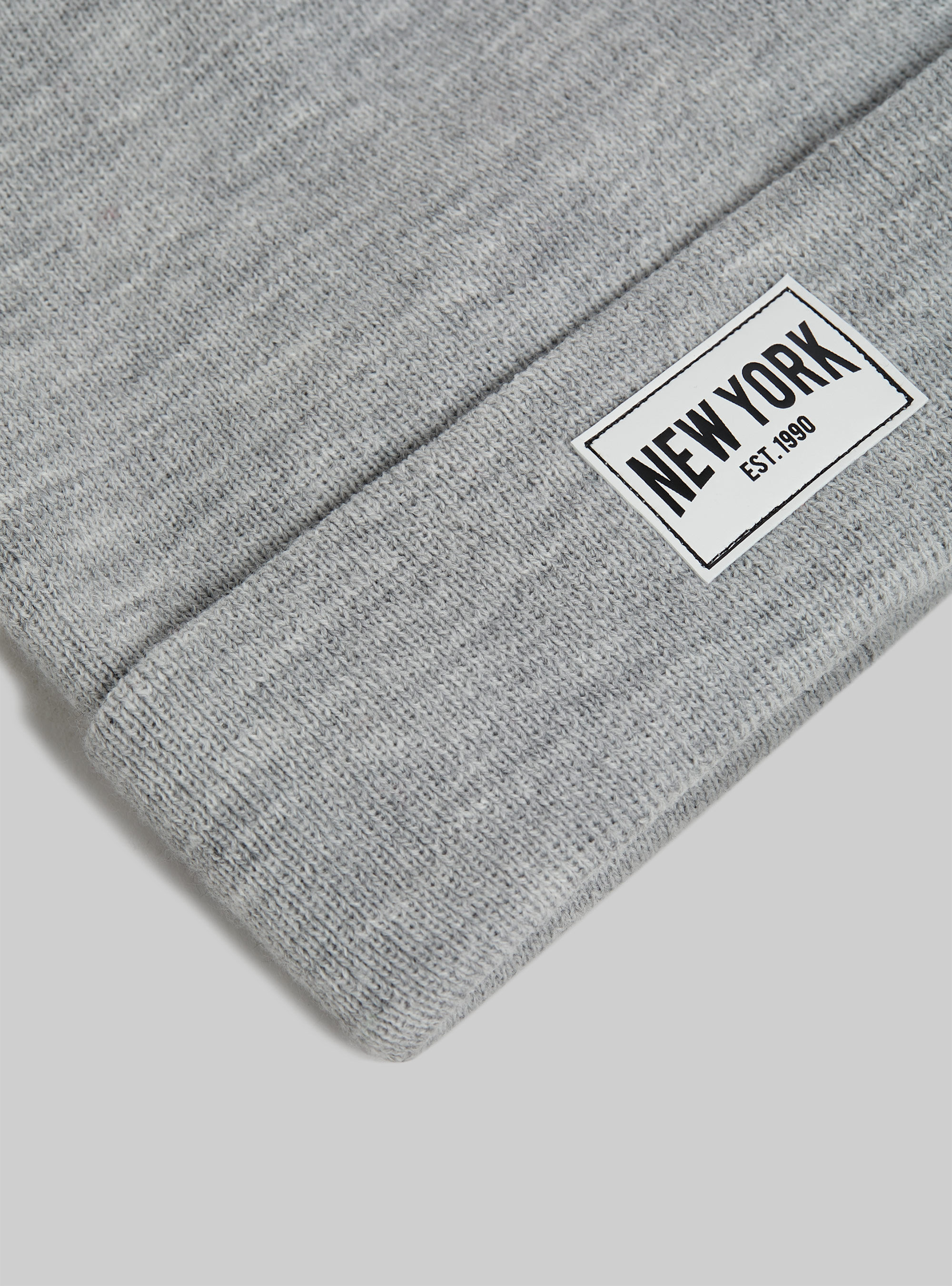 Hat with patch, MGY3 GREY MEL LIGHT