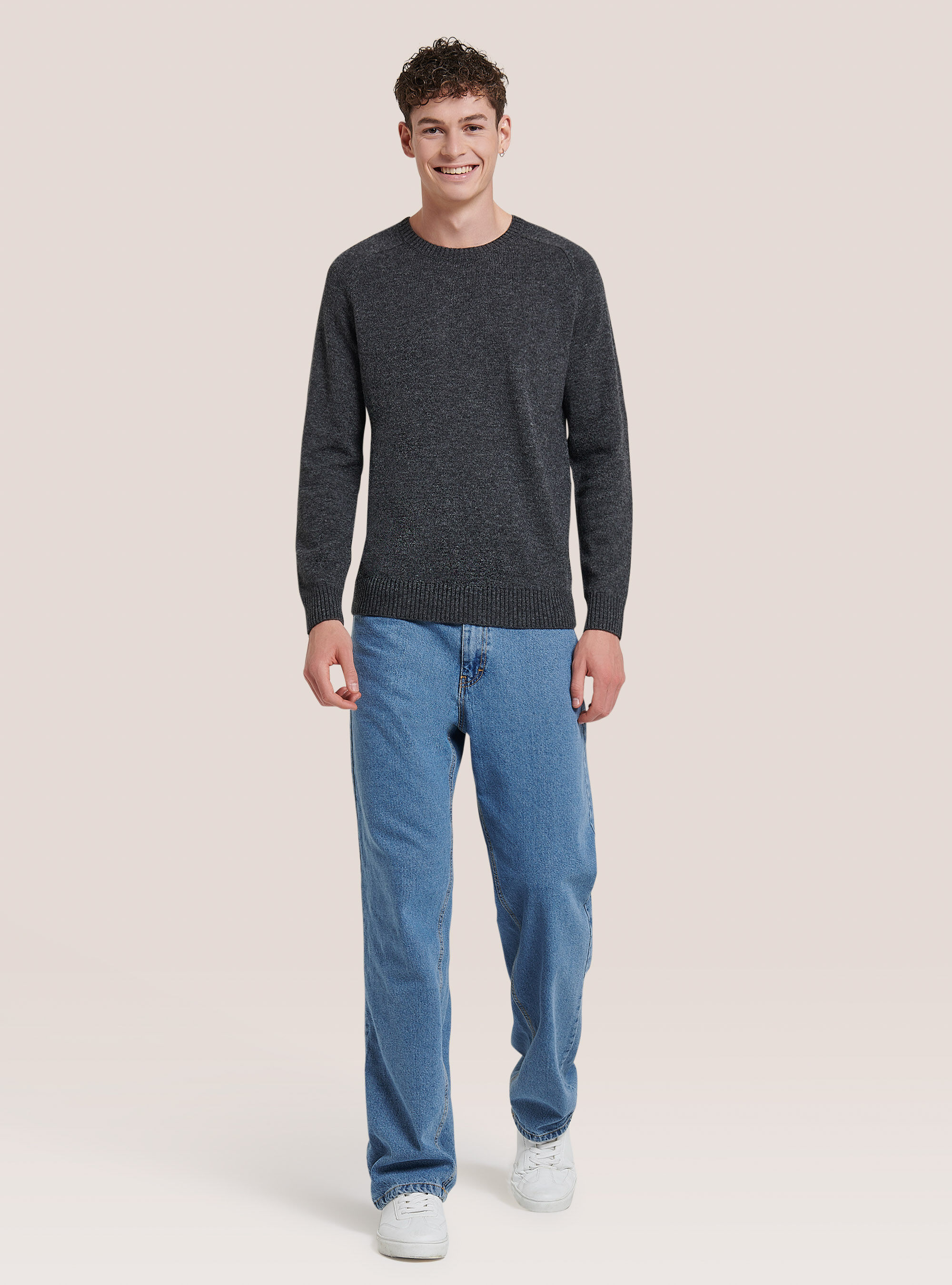 Wool blend crew neck pullover
