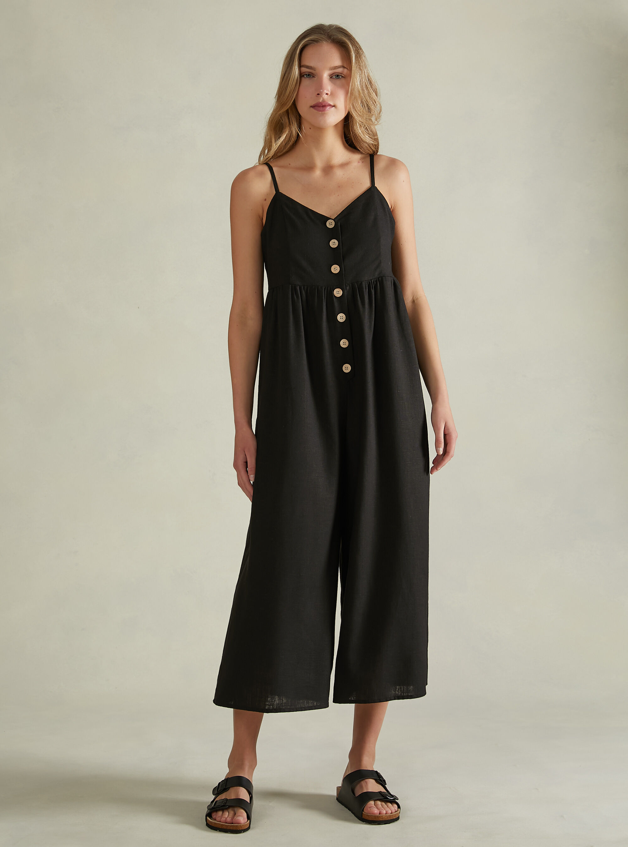 Plain coloured linen blend overalls