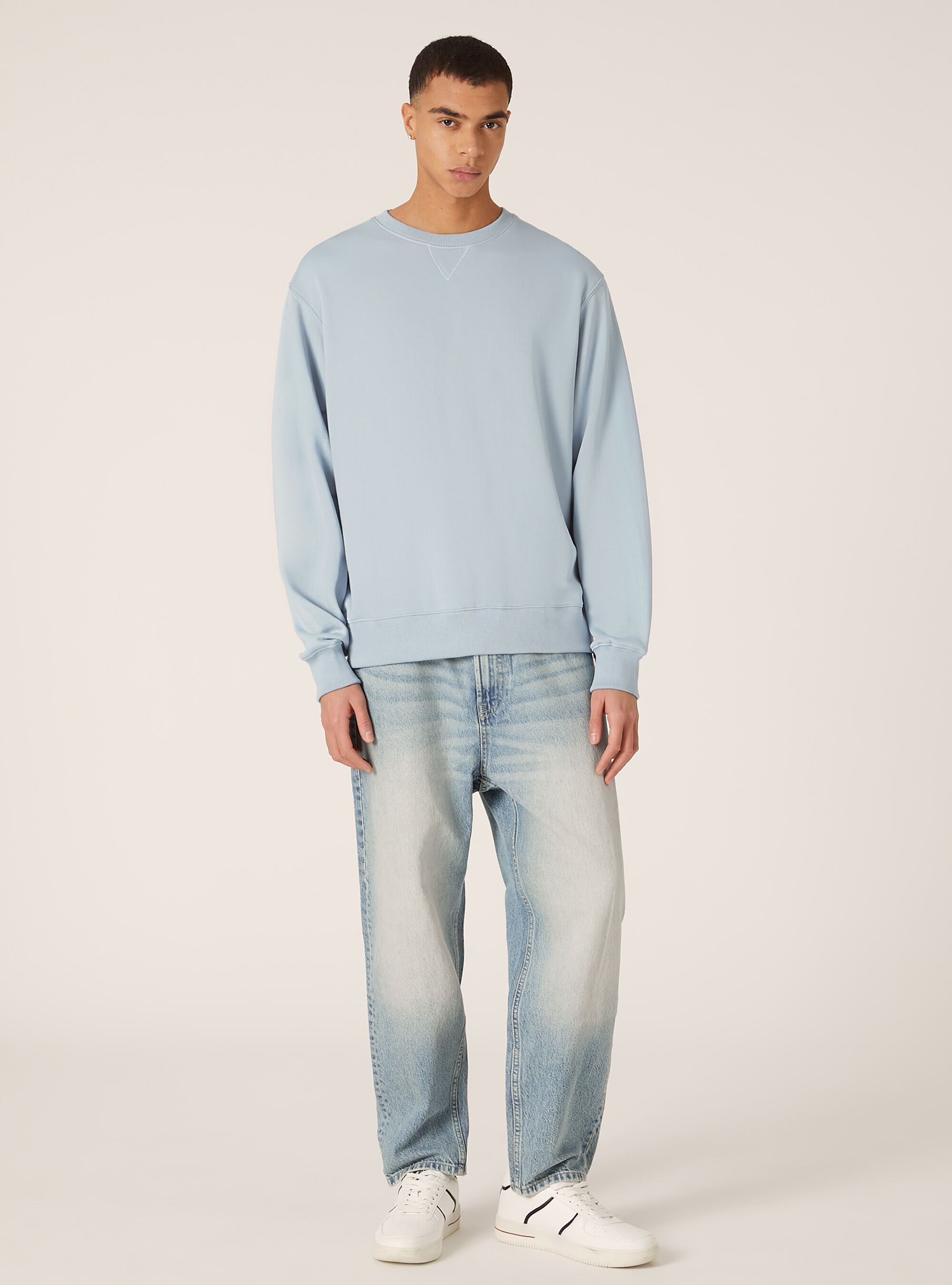 Plain-coloured crew-neck sweatshirt, AZ3 AZURE LIGHT