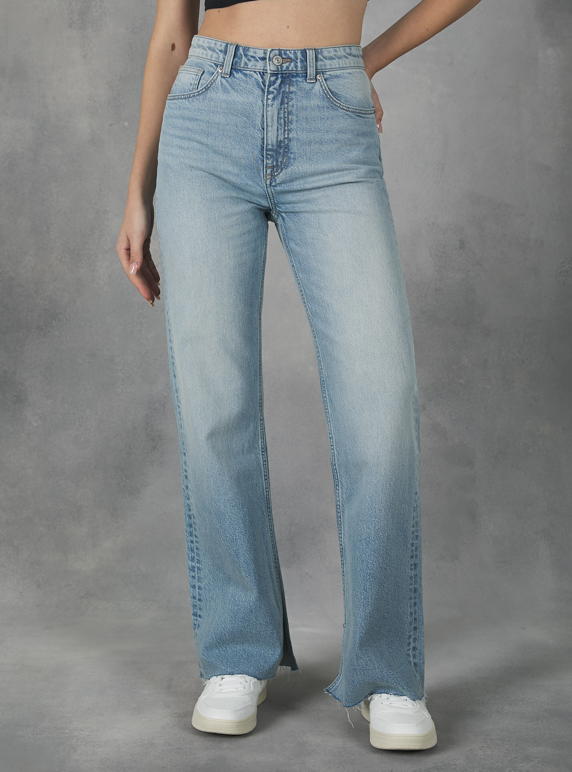 Women's stretch fit jeans sales