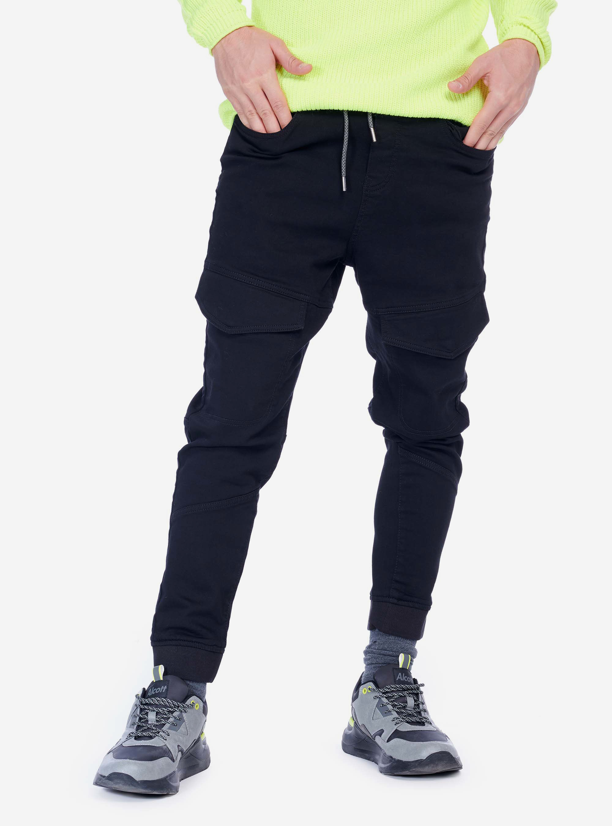 JOGGERS WITH COULISSE, BLACK