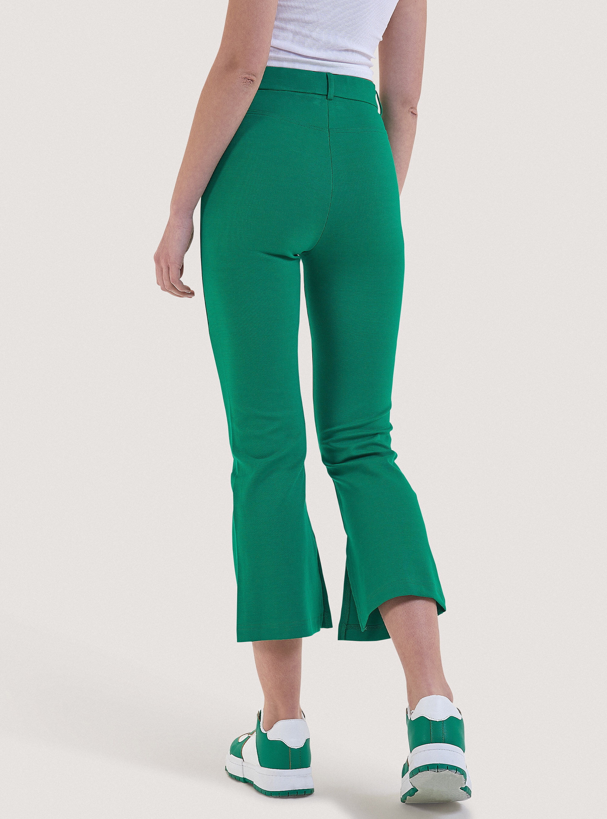 Pantalon flare court avec fentes