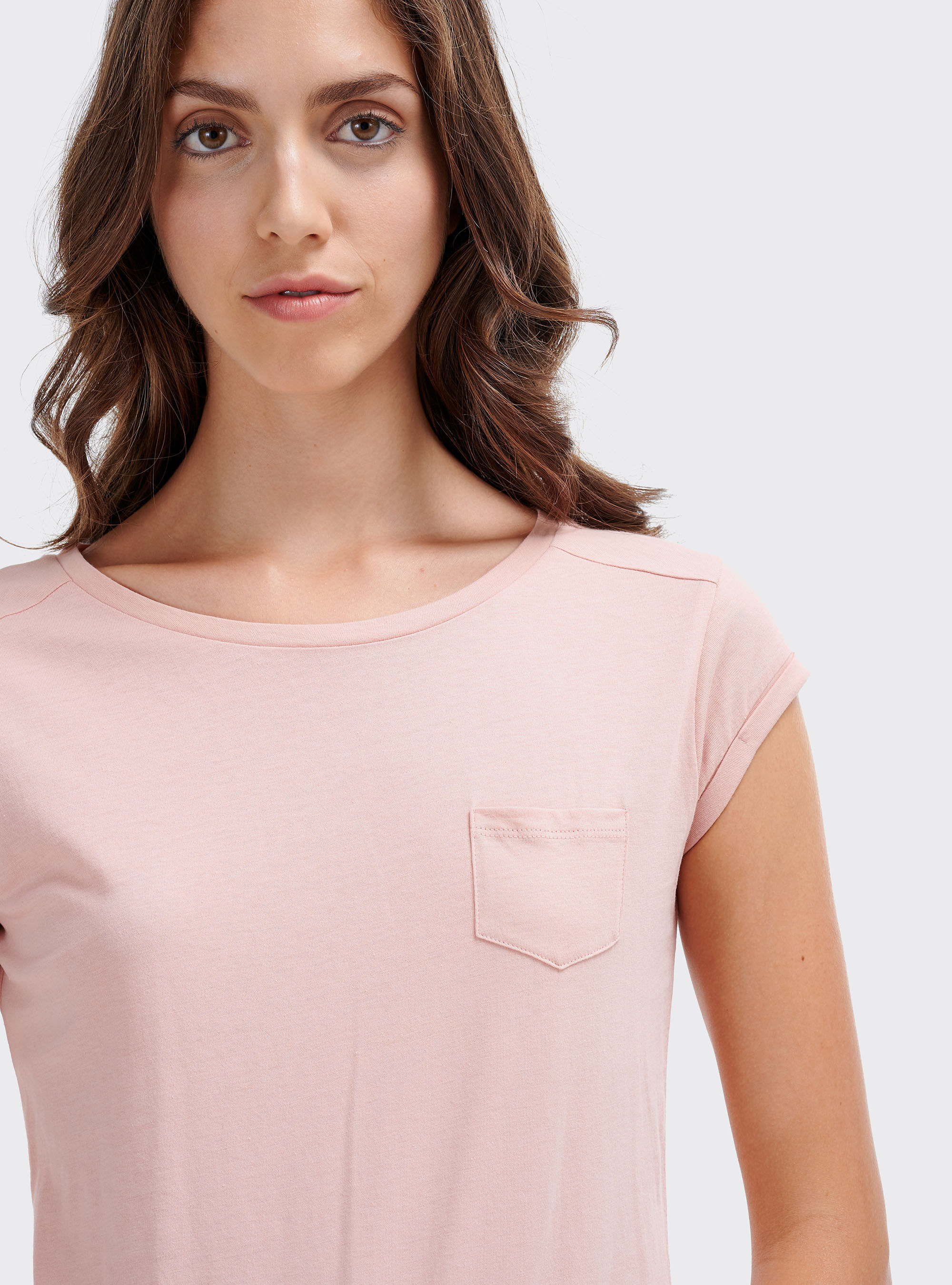 Basic t-shirt with one front pocket, PINK