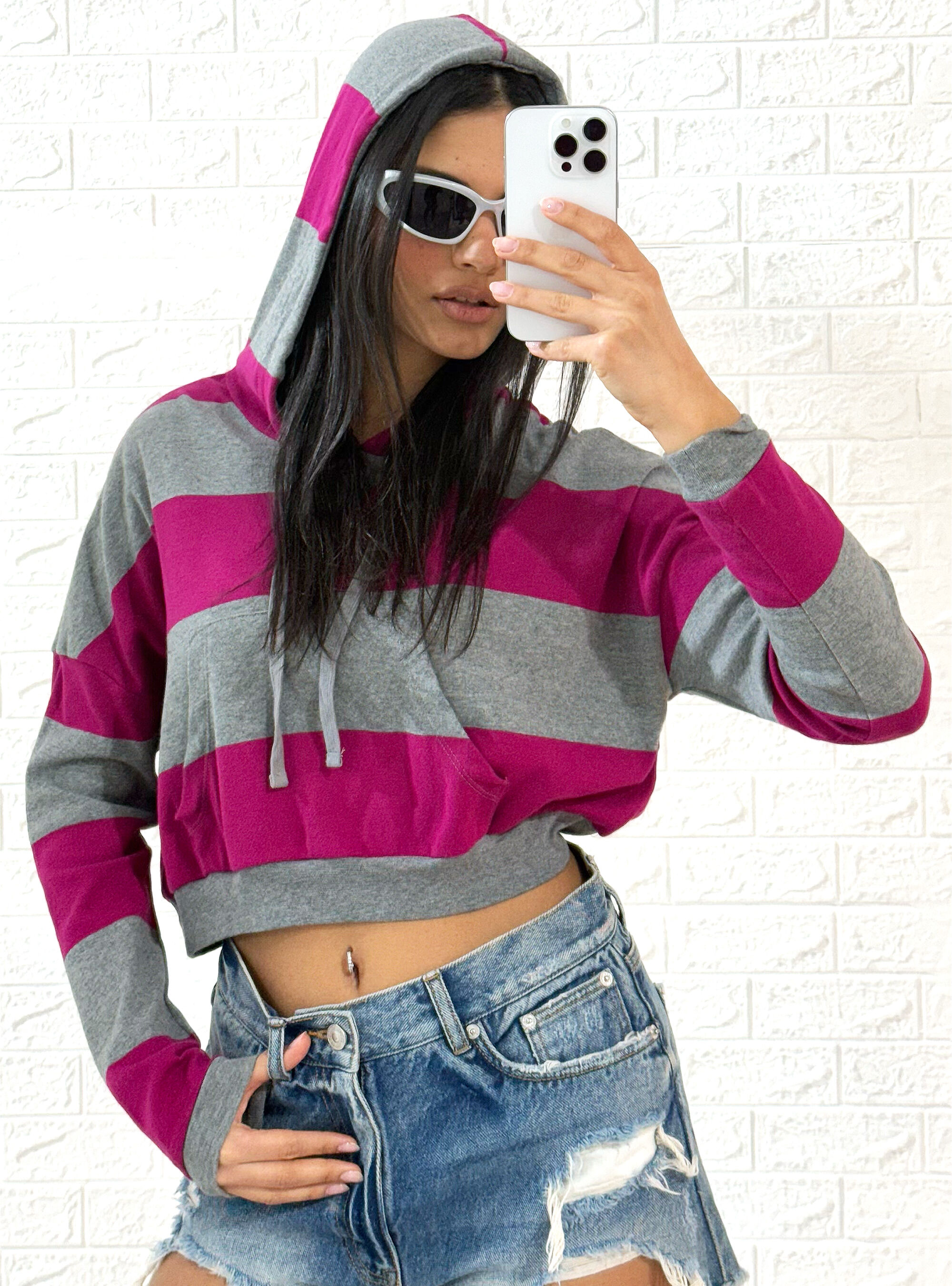 Felpa cropped rigata FOREVER21