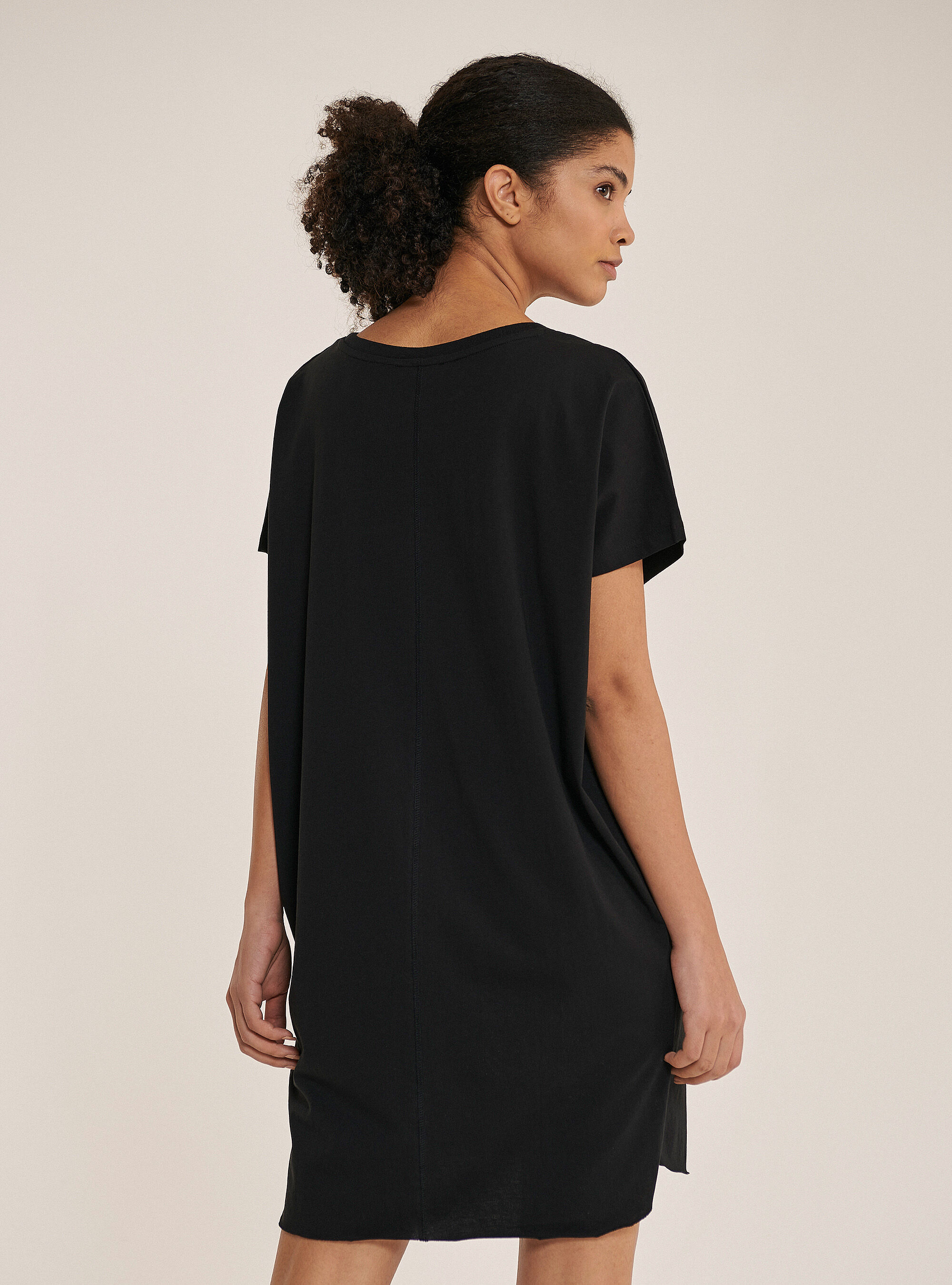 Robe basique noire new arrivals
