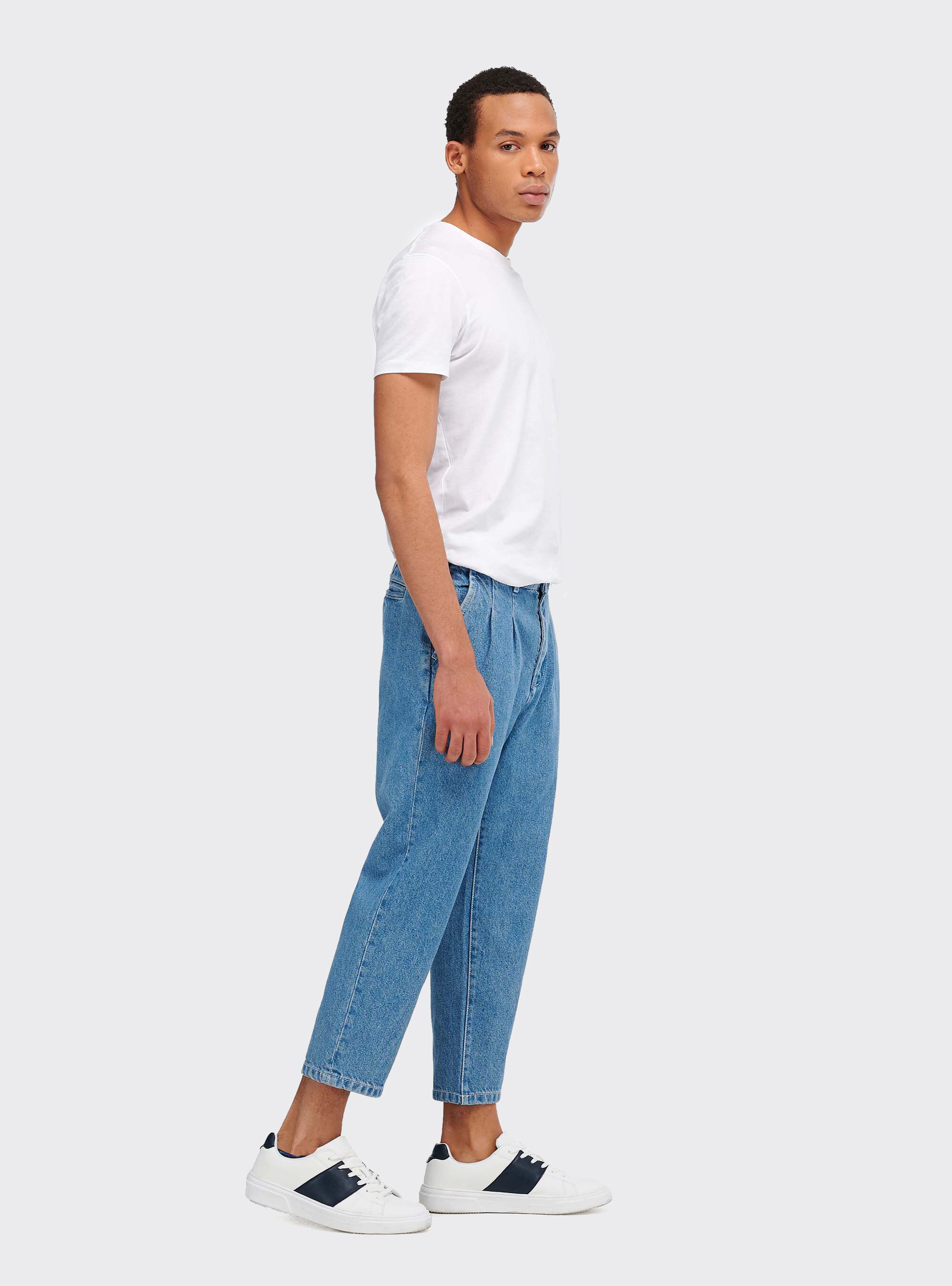 Jean chino carotte avec pinces, C272 BLUE