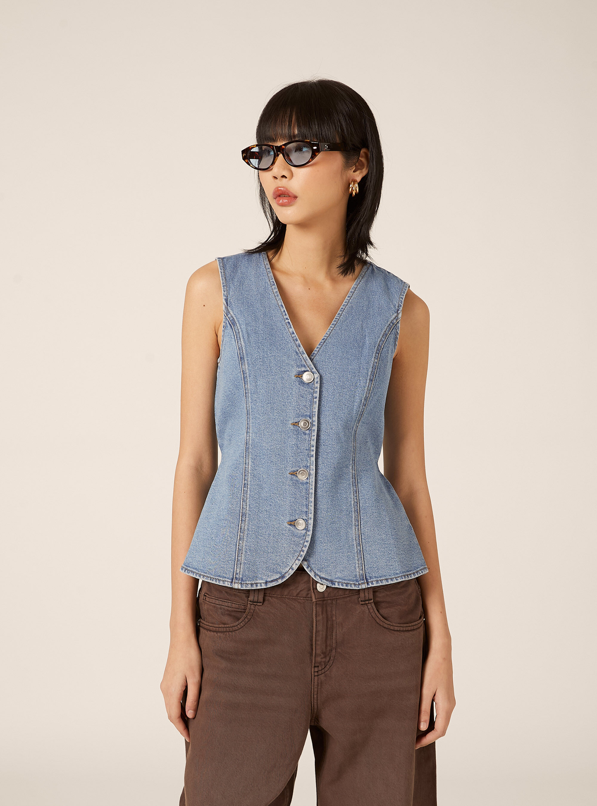 Gilet in denim con bottoni
